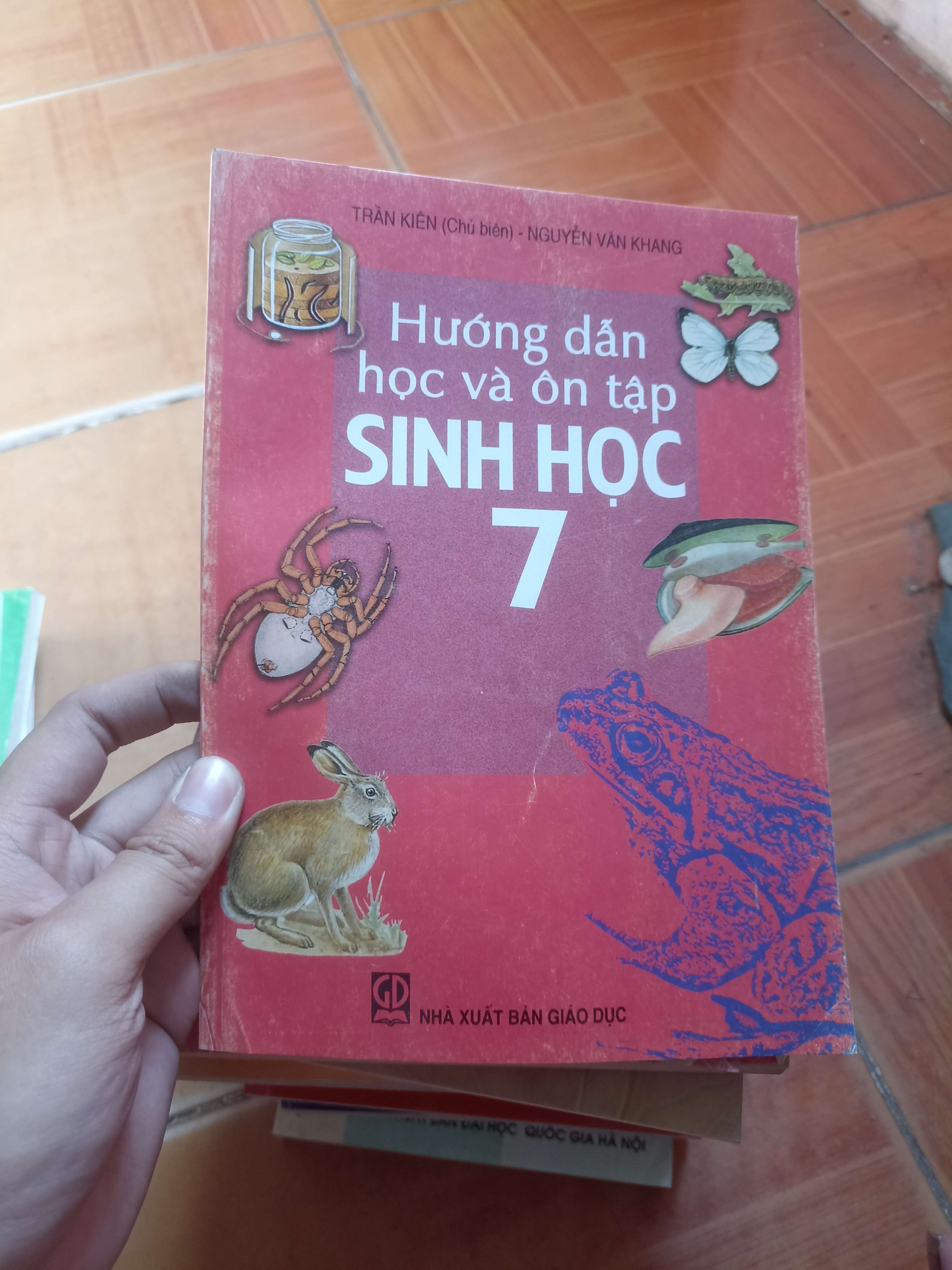 Hướng dẫn học và ôn tập sinh học 7 - Trần Kiên 2003 (Tham khảo - luyện thi) VAVO1304-AK3ST3