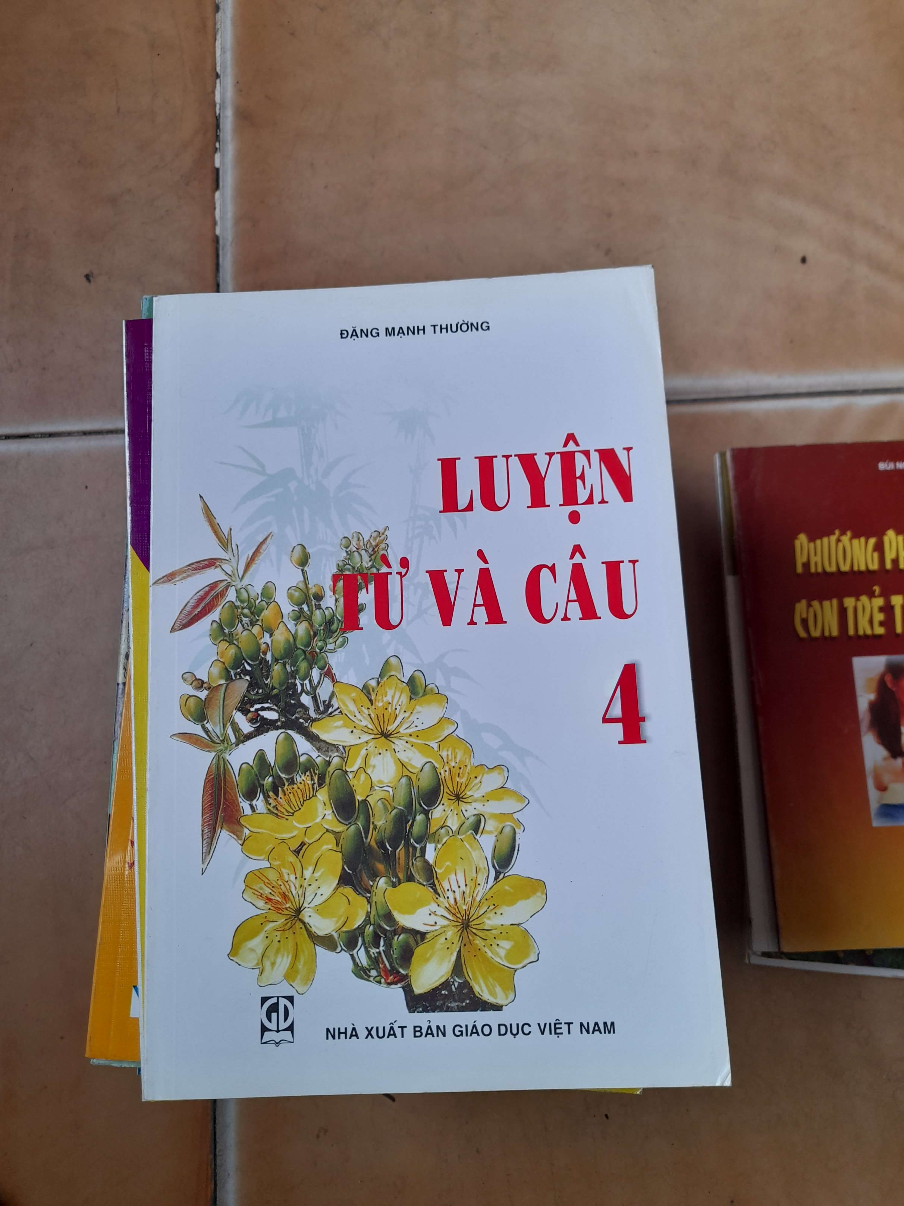 Luyện Từ Và Câu 4 - Đặng Mạnh Thường 2012 (Tham khảo - luyện thi) VAVO1304-AK3ST1