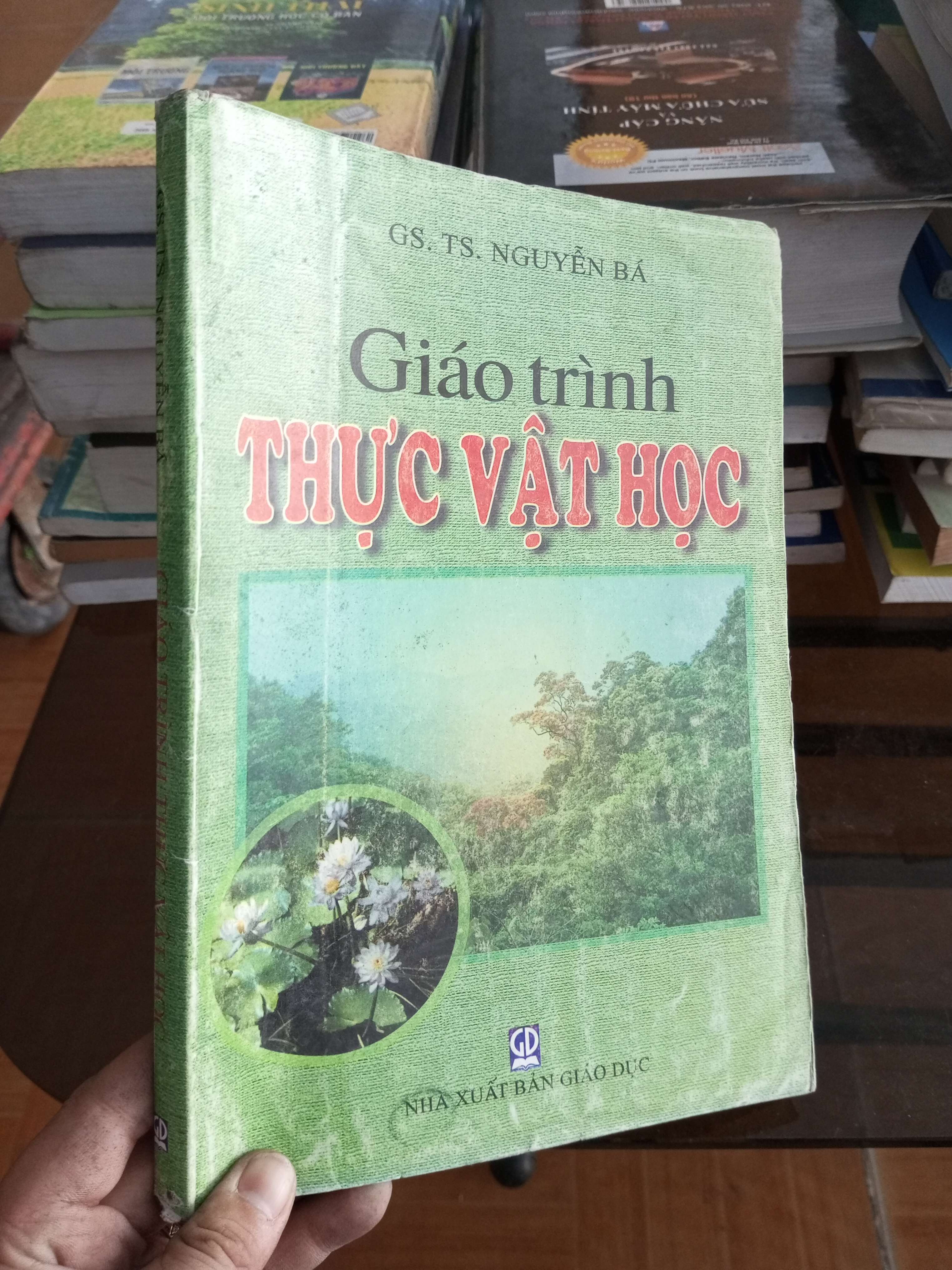 Giáo trình thực vật học - Nguyễn Bá 2007 (Sách giáo khoa - giáo trình) VAVO1304-A0