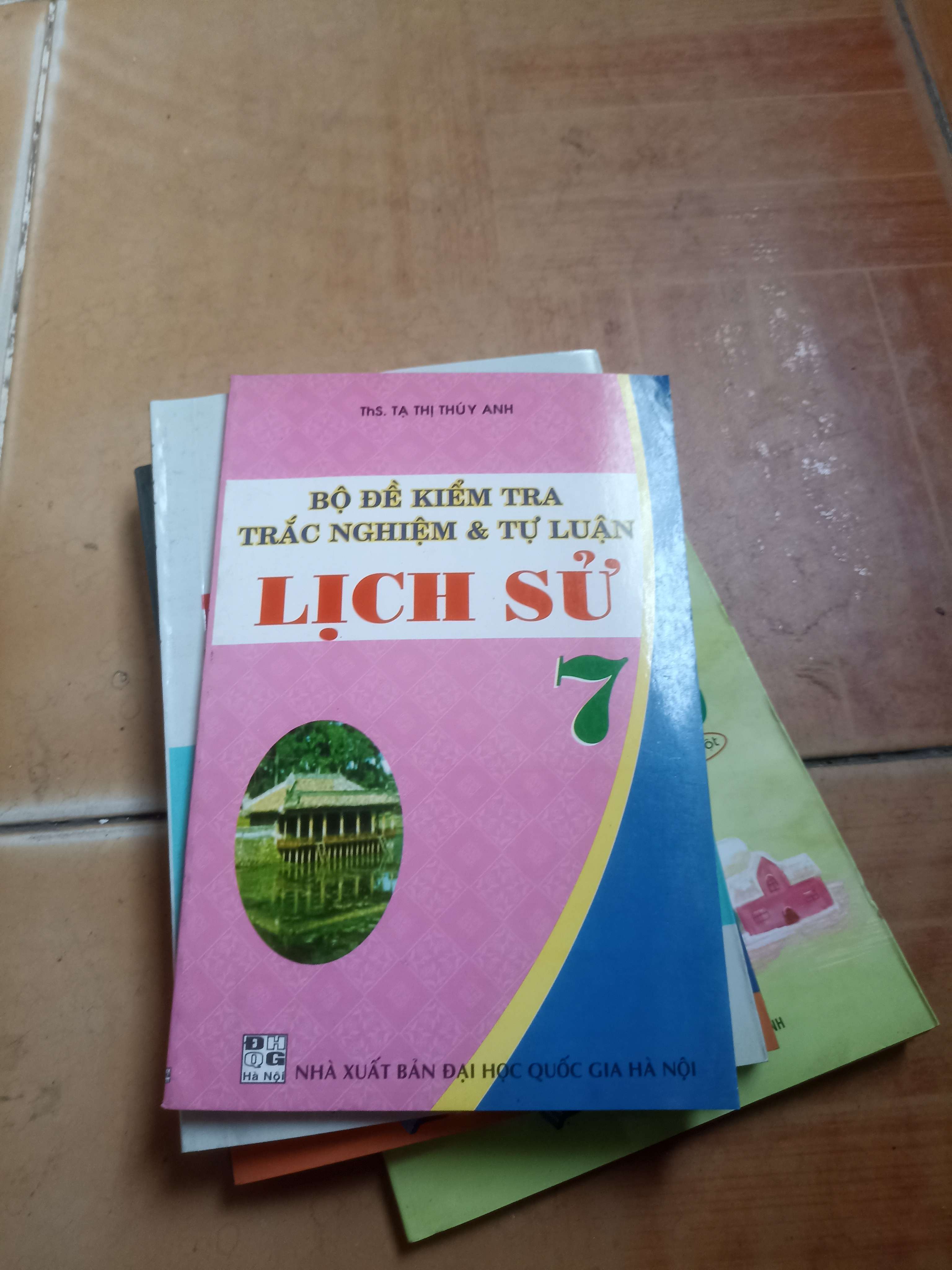 Bộ đề kiểm tra trắc nghiệm và tự luận lịch sử 7 - Thúy Anh 2008 (Tham khảo - luyện thi) VAVO1304-AK4T1