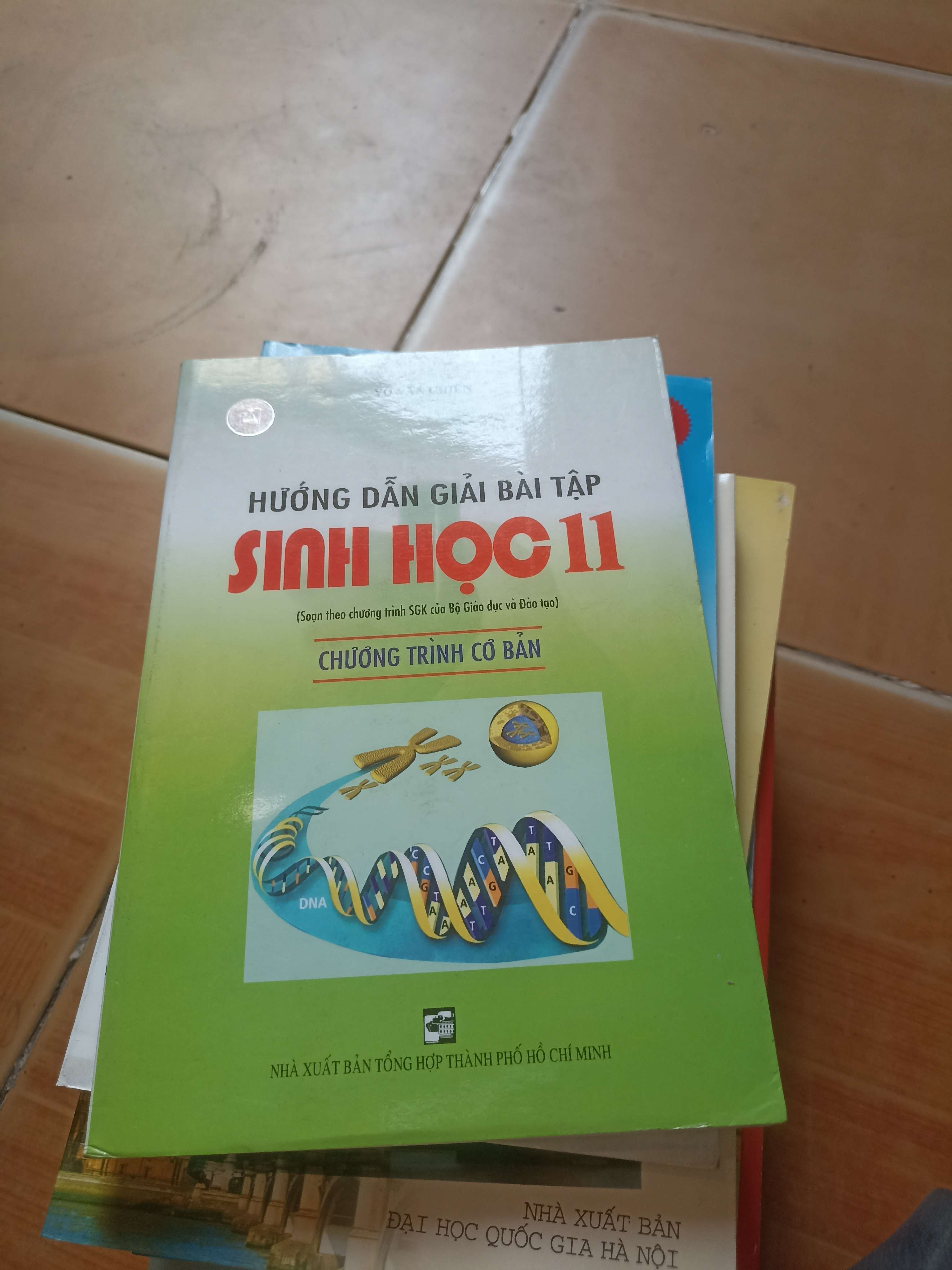 Hướng dẫn giải bài tập sinh học 11 2008 (Tham khảo - luyện thi) VAVO1304-AK3ST2