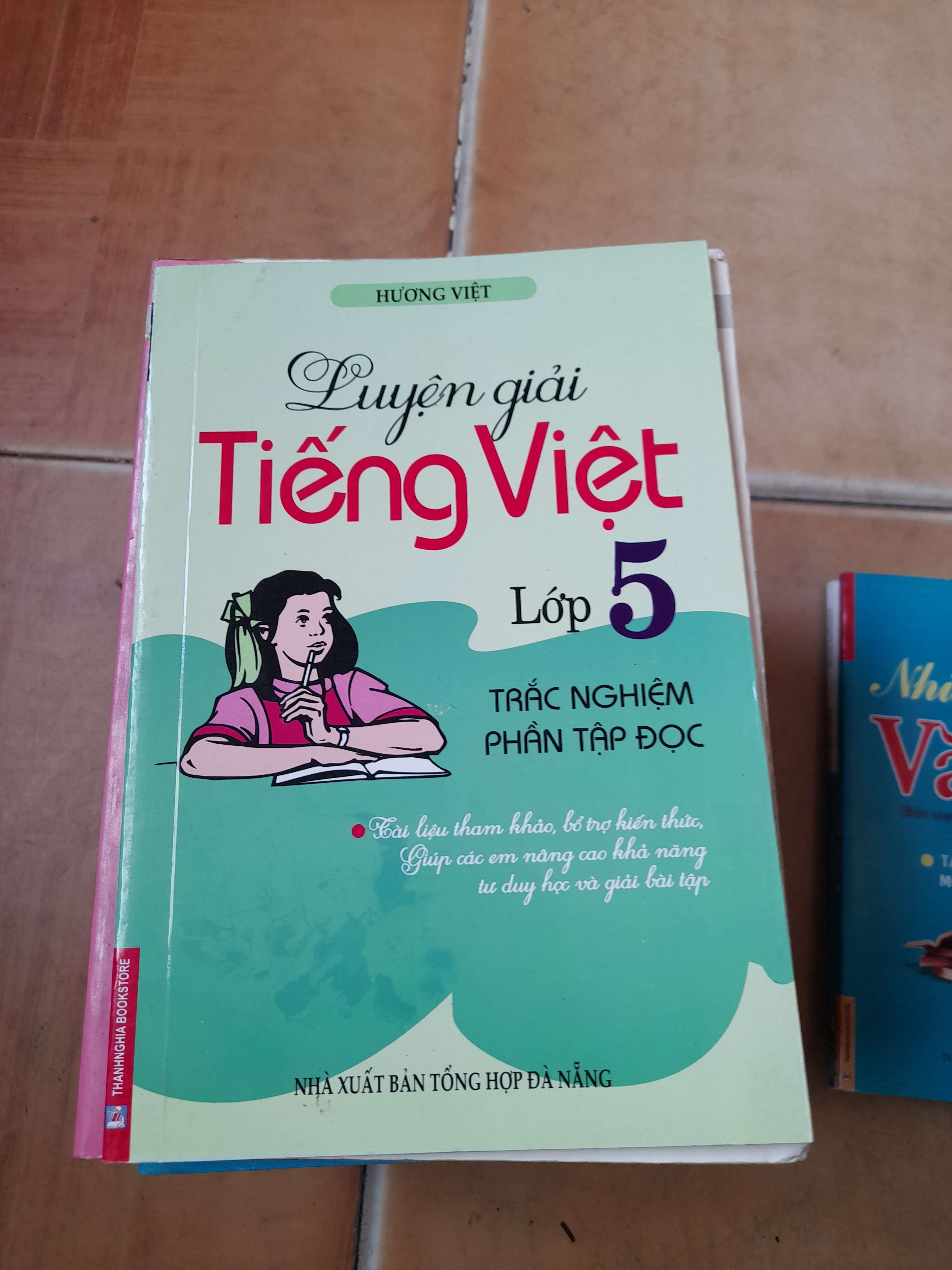 Luyện giải Tiếng Việt Lớp 5 Trắc nghiệm phần tập đọc - Hương Việt 2011 (Tham khảo - luyện thi) VAVO1304-AK3ST1