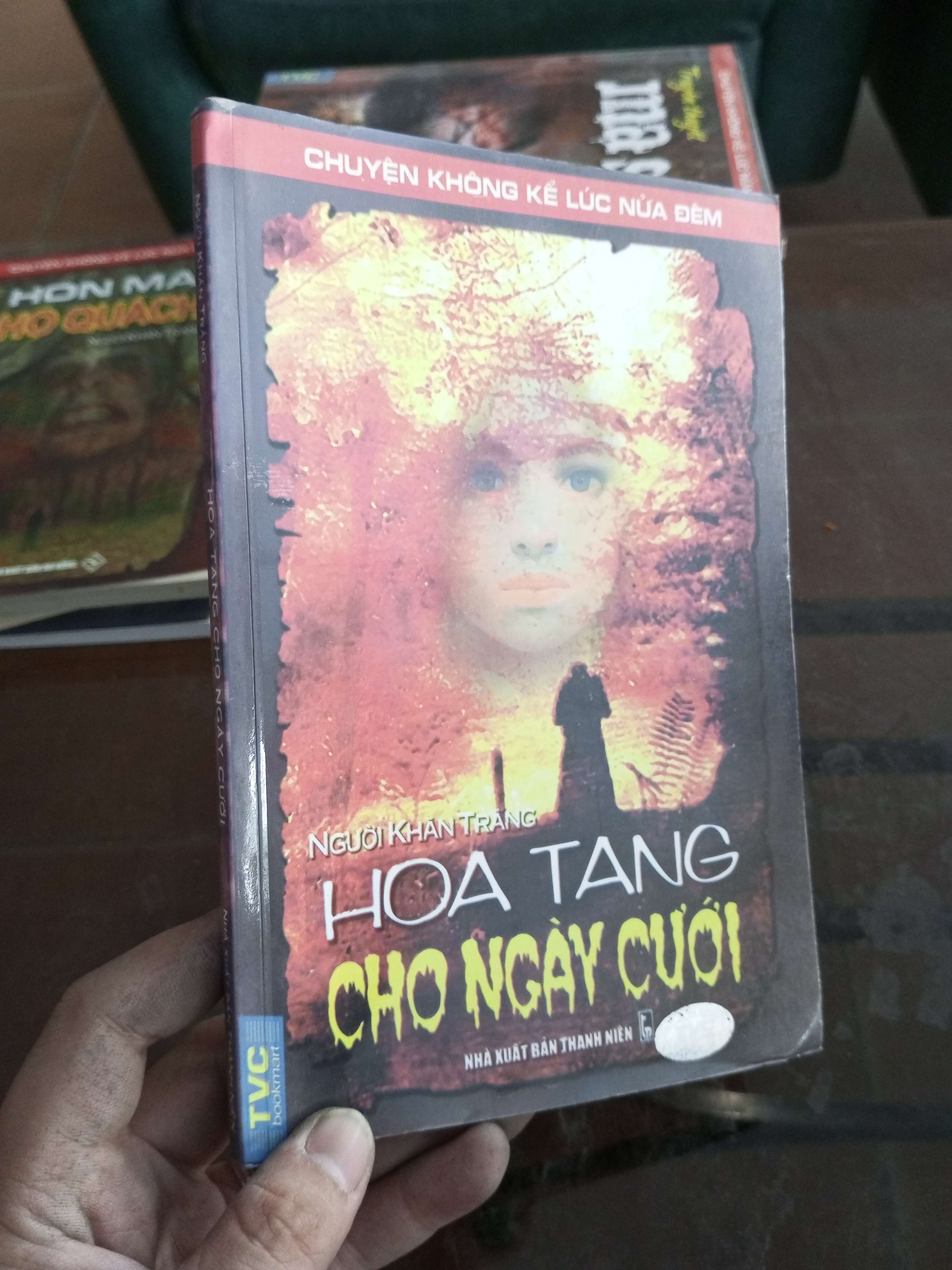 Hoa tang cho ngày cưới - Người Khăn Trắng (Truyện kinh dị) VAVO1304-A0