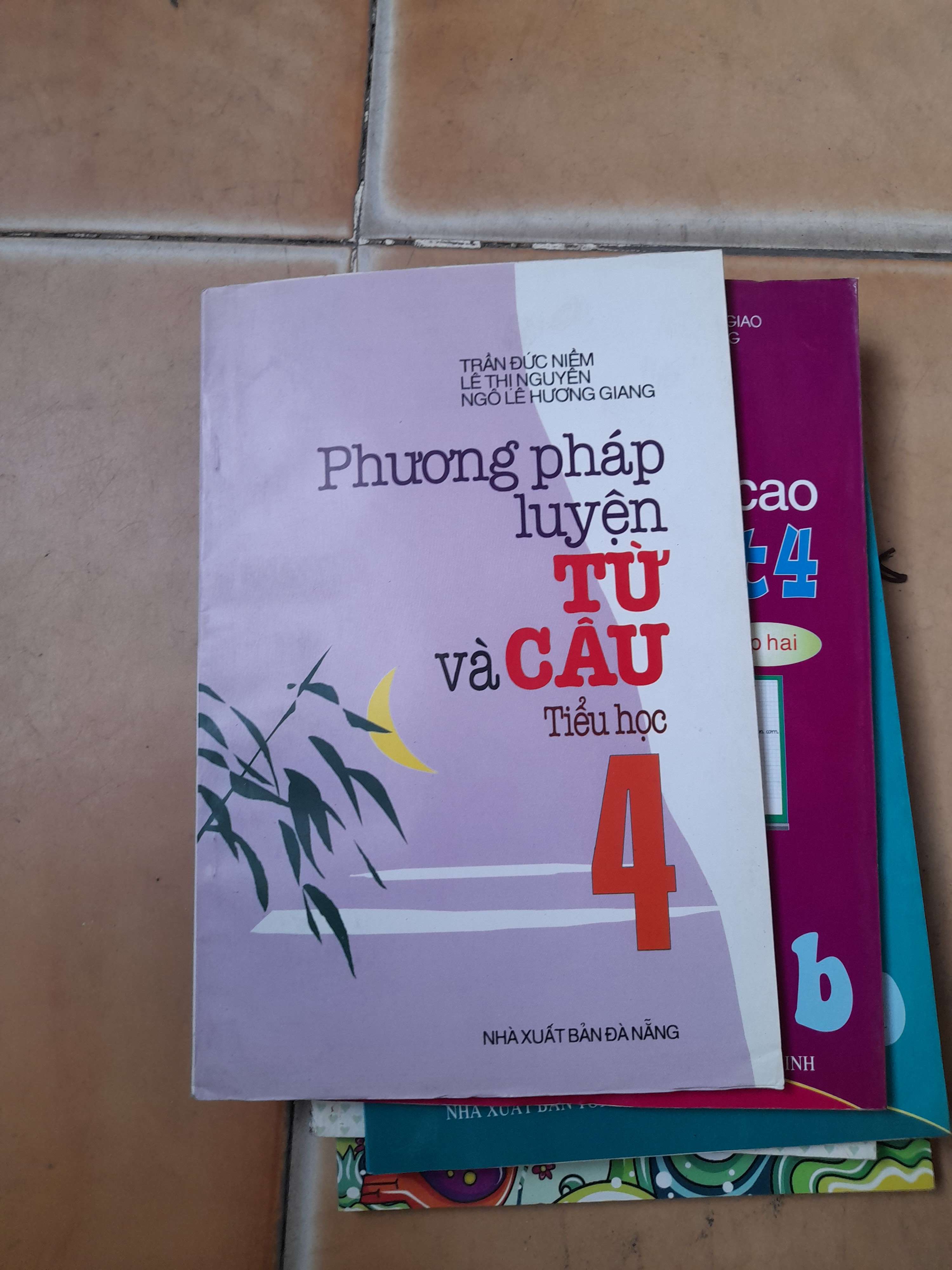 Phương Pháp Luyện Từ Và Câu Tiểu Học 4 - Trần Đức Niềm, Lê Thị Nguyên, Ngô Lê Hương Giang 2005 (Tham khảo - luyện thi) VAVO1304-AK3ST1