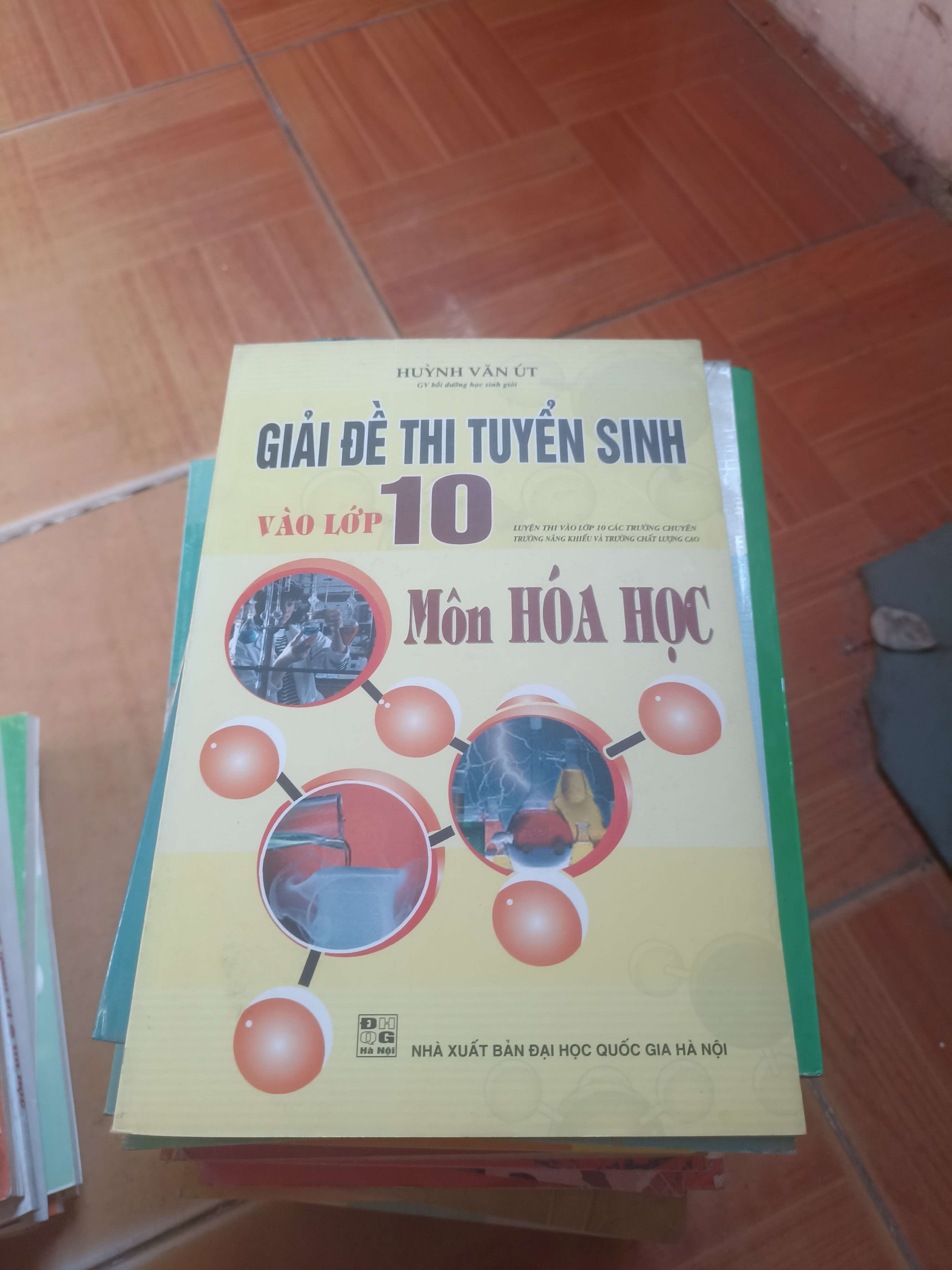 Giải đề thi tuyển sinh vào lớp 10 môn hoá học - Văn Út 2008 (Tham khảo - luyện thi) VAVO1304-AK3ST3