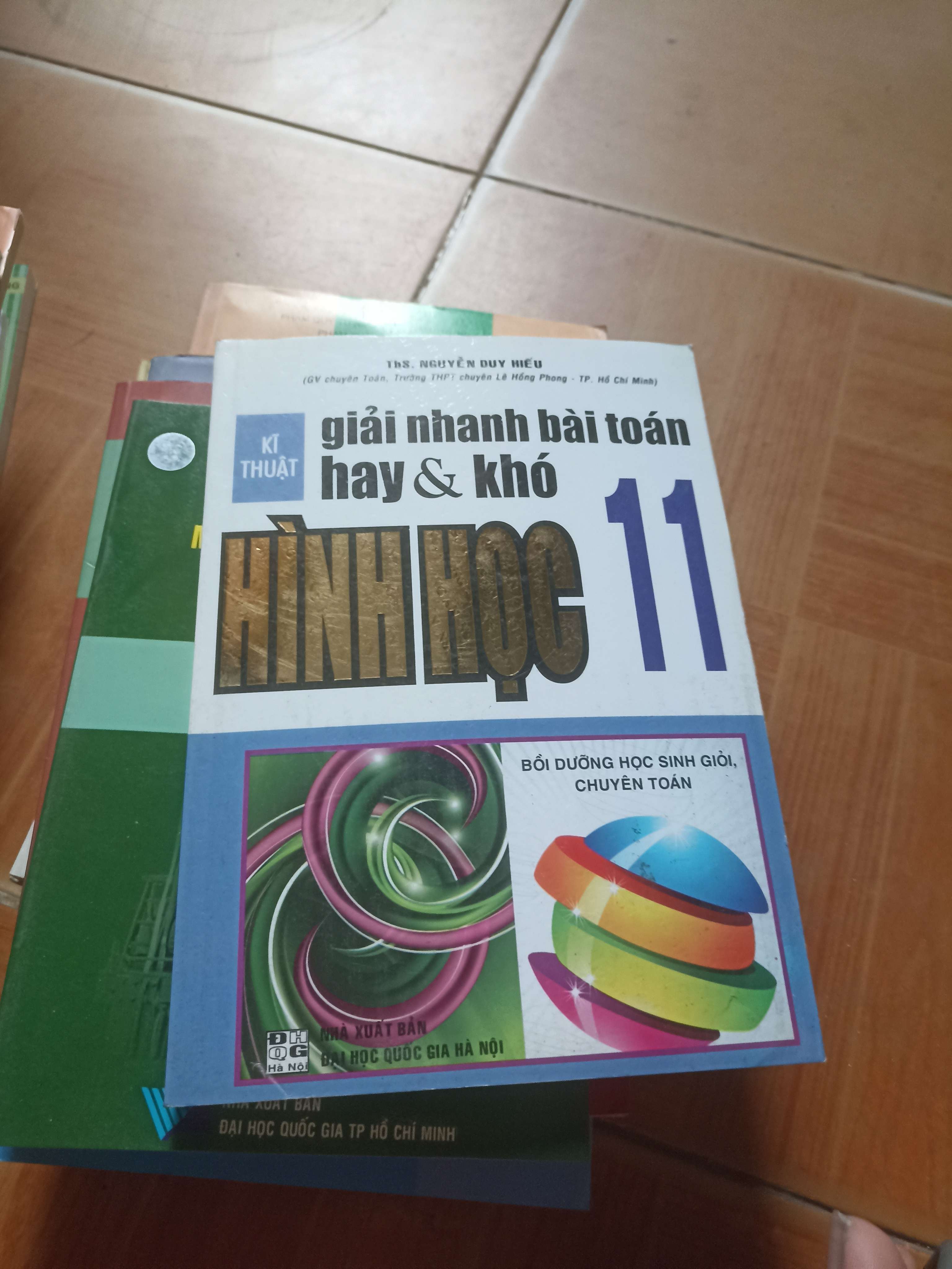 Kĩ thuật giải nhanh bài toán hay và khó hình học 11 - Duy Hiếu 2016 (Sách giáo khoa - giáo trình) VAVO1304-AK3ST3