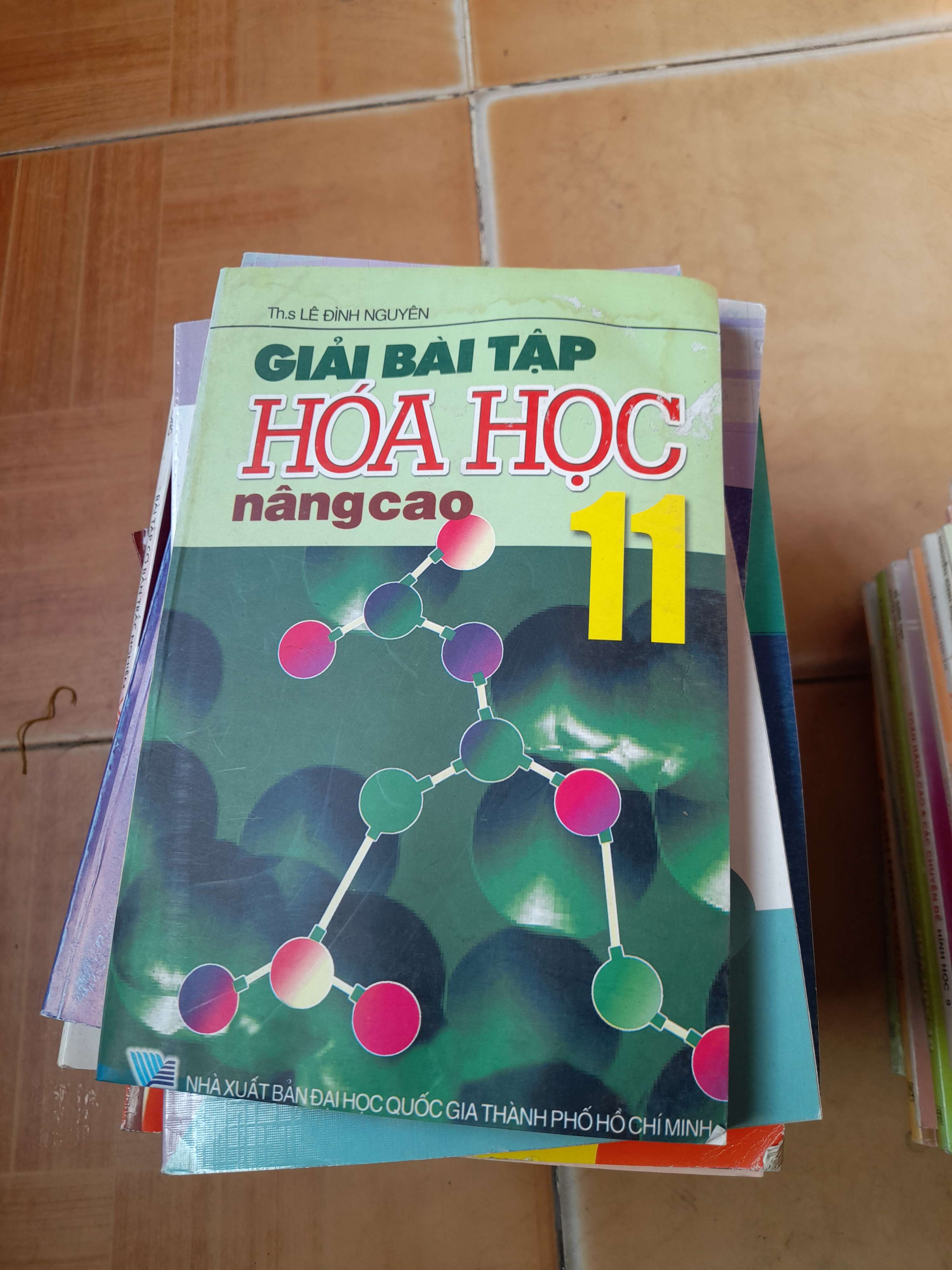 Giải Bài Tập Hóa Học Nâng Cao 11 - Lê Đình Nguyên 2007 (Tham khảo - luyện thi) VAVO1304-AK3T4