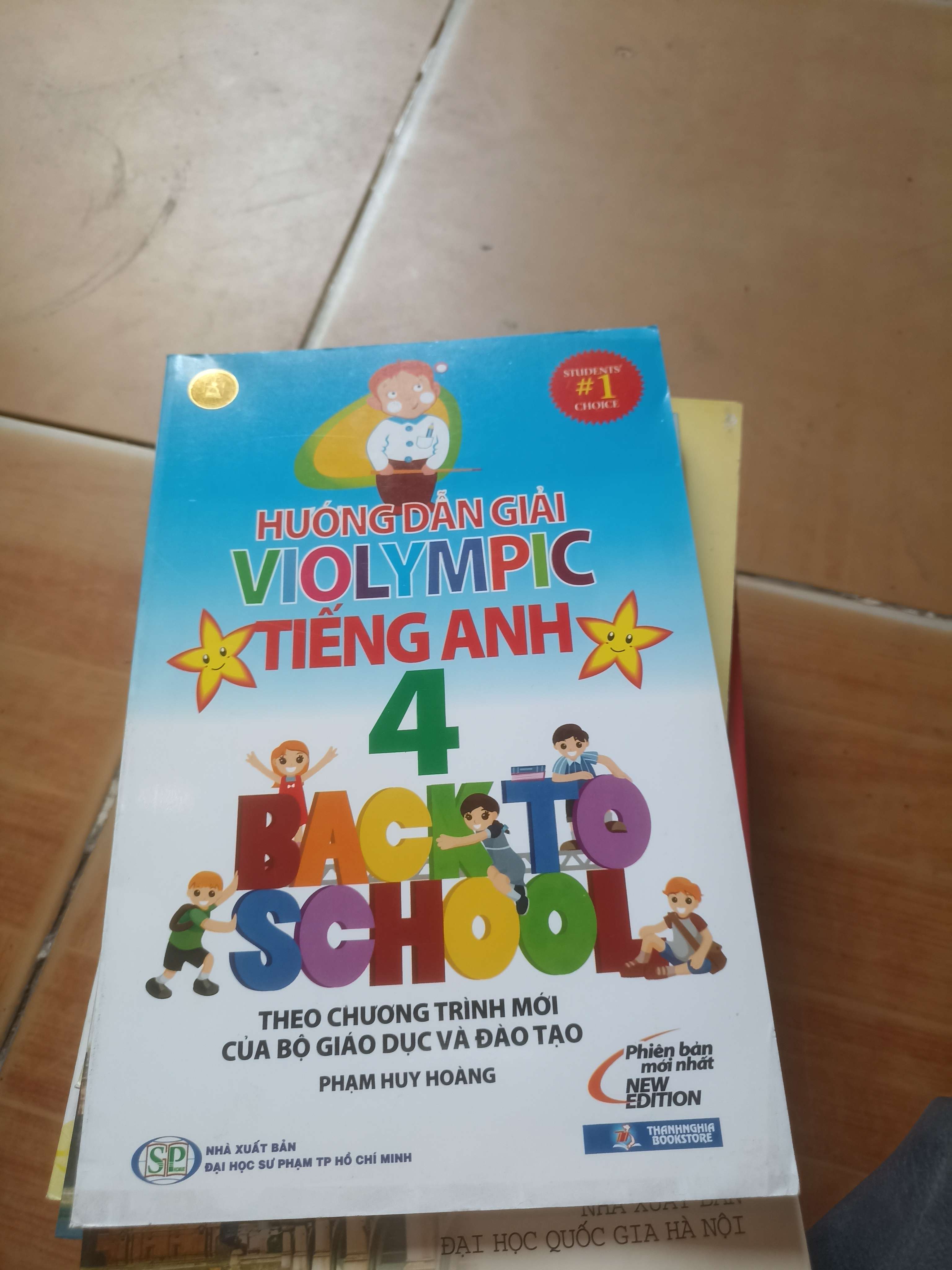 Hướng dẫn giải Violympic tiếng Anh 4 - Huy Hoàng 2014 (Tham khảo - luyện thi) VAVO1304-AK3ST2
