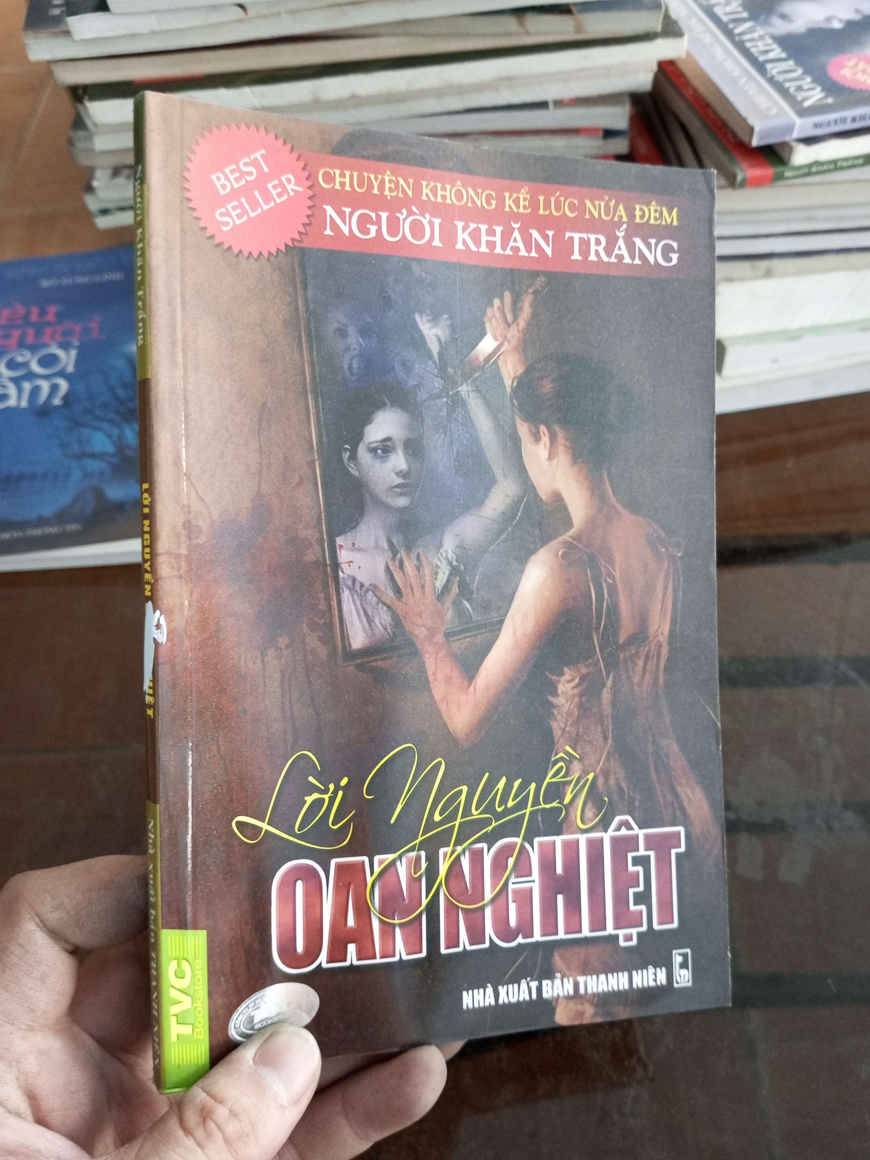 Lời nguyền oan nghiệt - Người Khăn Trắng 2011 (Truyện kinh dị) VAVO1304-A0