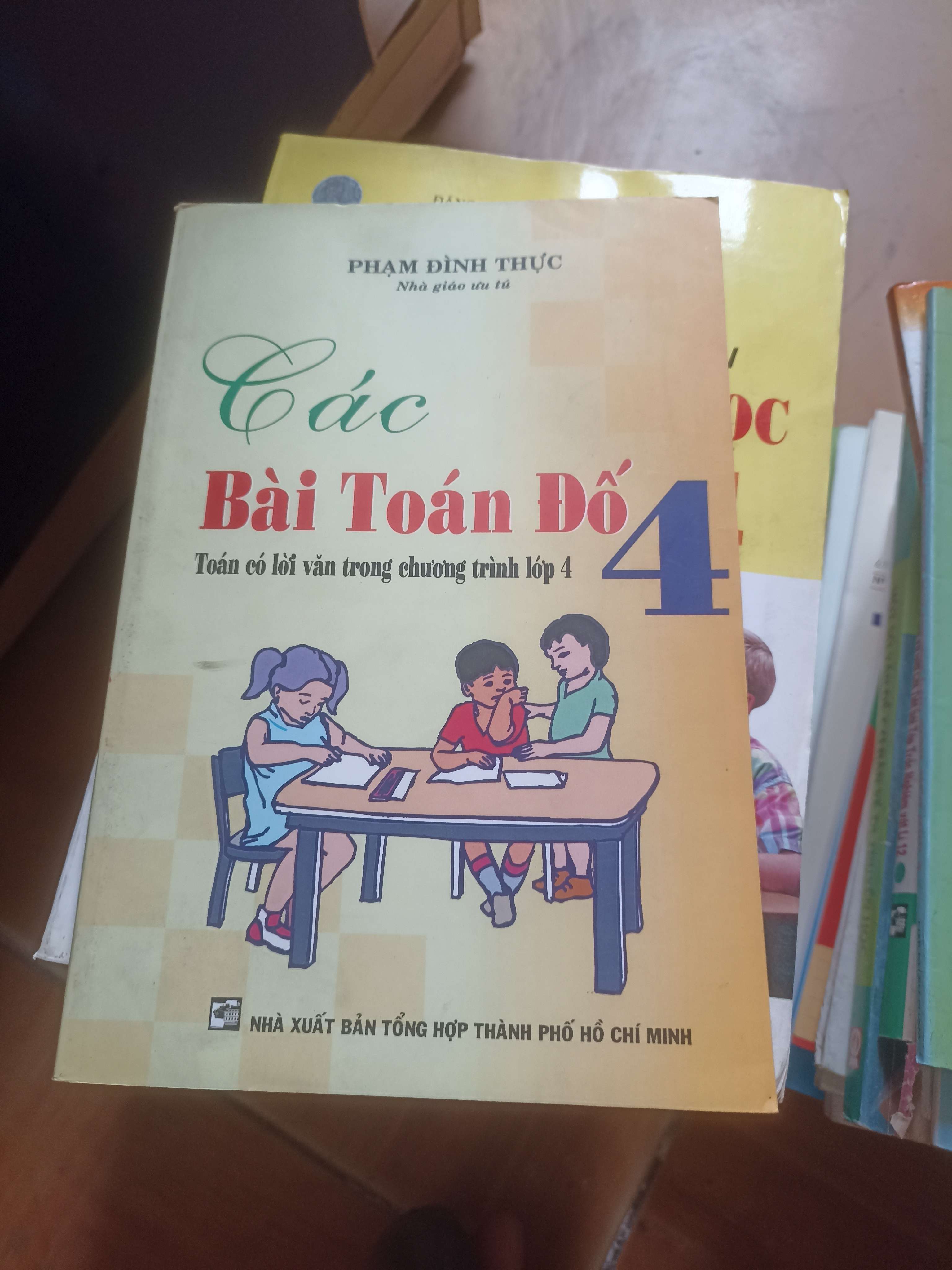 Các bài toán đố 4 - Đình Thực 2007 (Giáo khoa) VAVO1304-AK3ST2