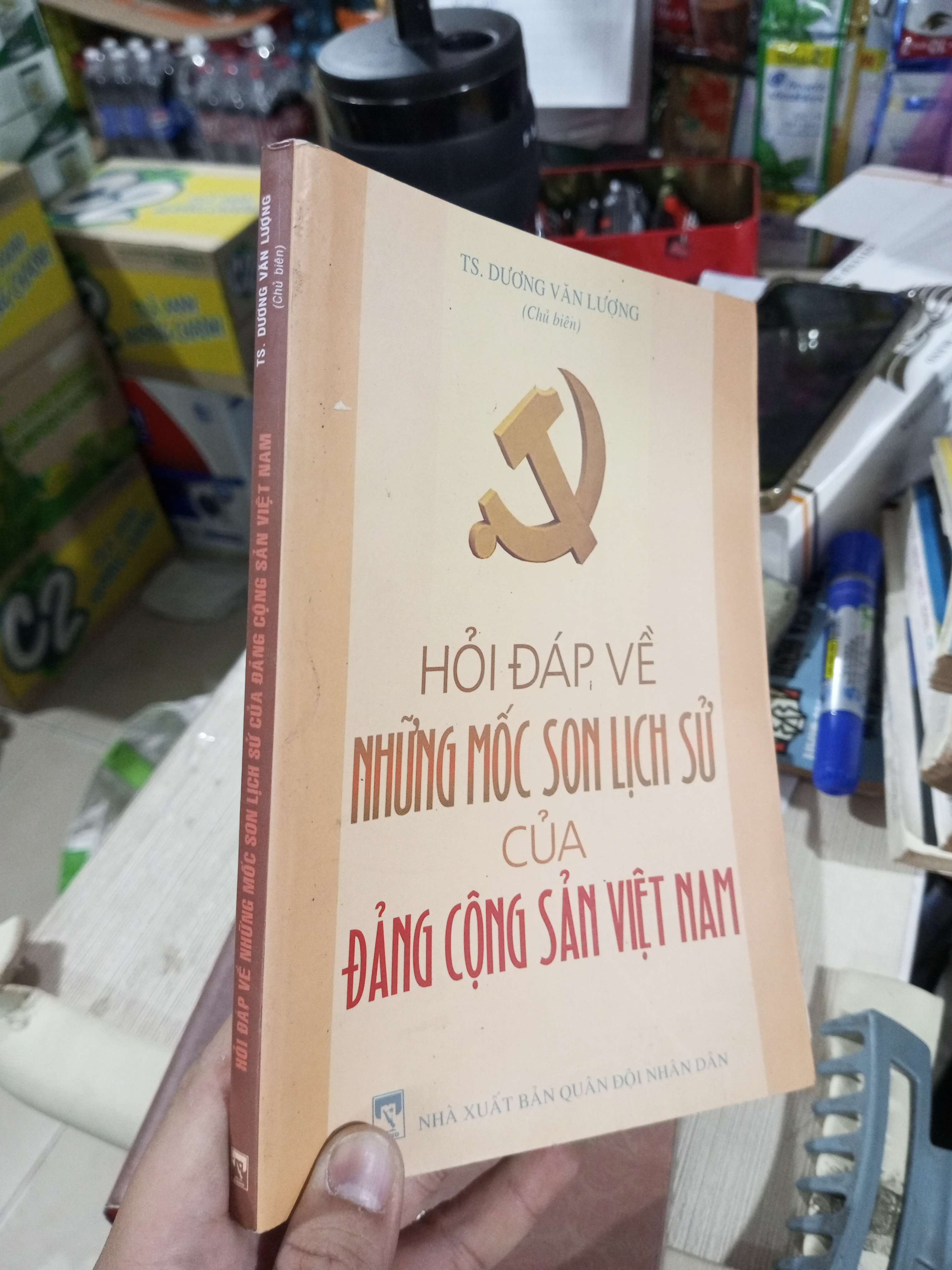 Hỏi Đáp Về Những Mốc Son Lịch Sử Của Đảng Cộng Sản Việt Nam - Dương Văn Lượng 2010 mới 90% (Lịch sử Việt Nam) HCM1304 (NSX)