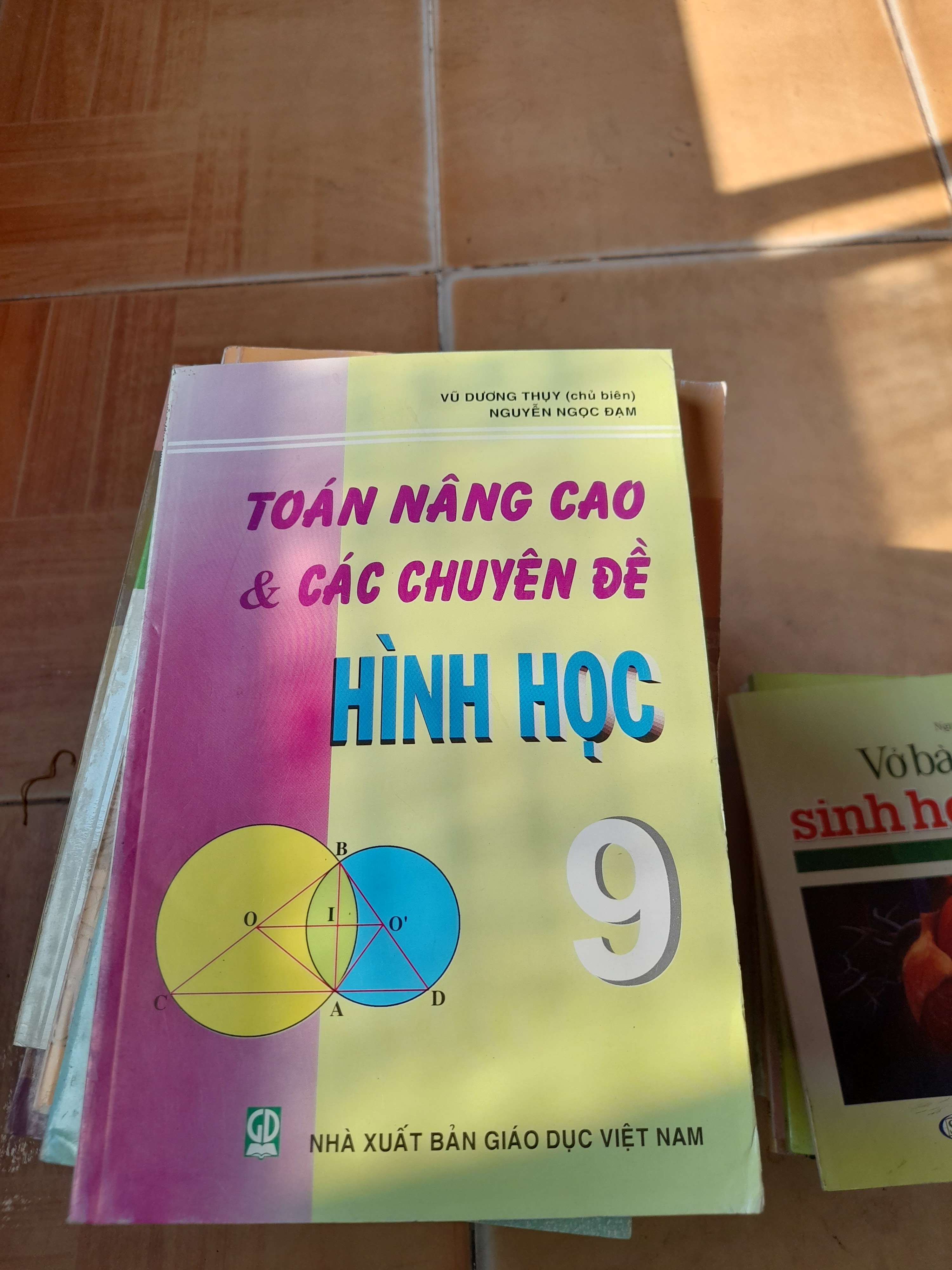 Toán Nâng Cao Và Các Chuyên Đề Hình Học 9 - Vũ Dương Thụy, Nguyễn Ngọc Đạm 2012 (Tham khảo - luyện thi) VAVO1304-AK3T4
