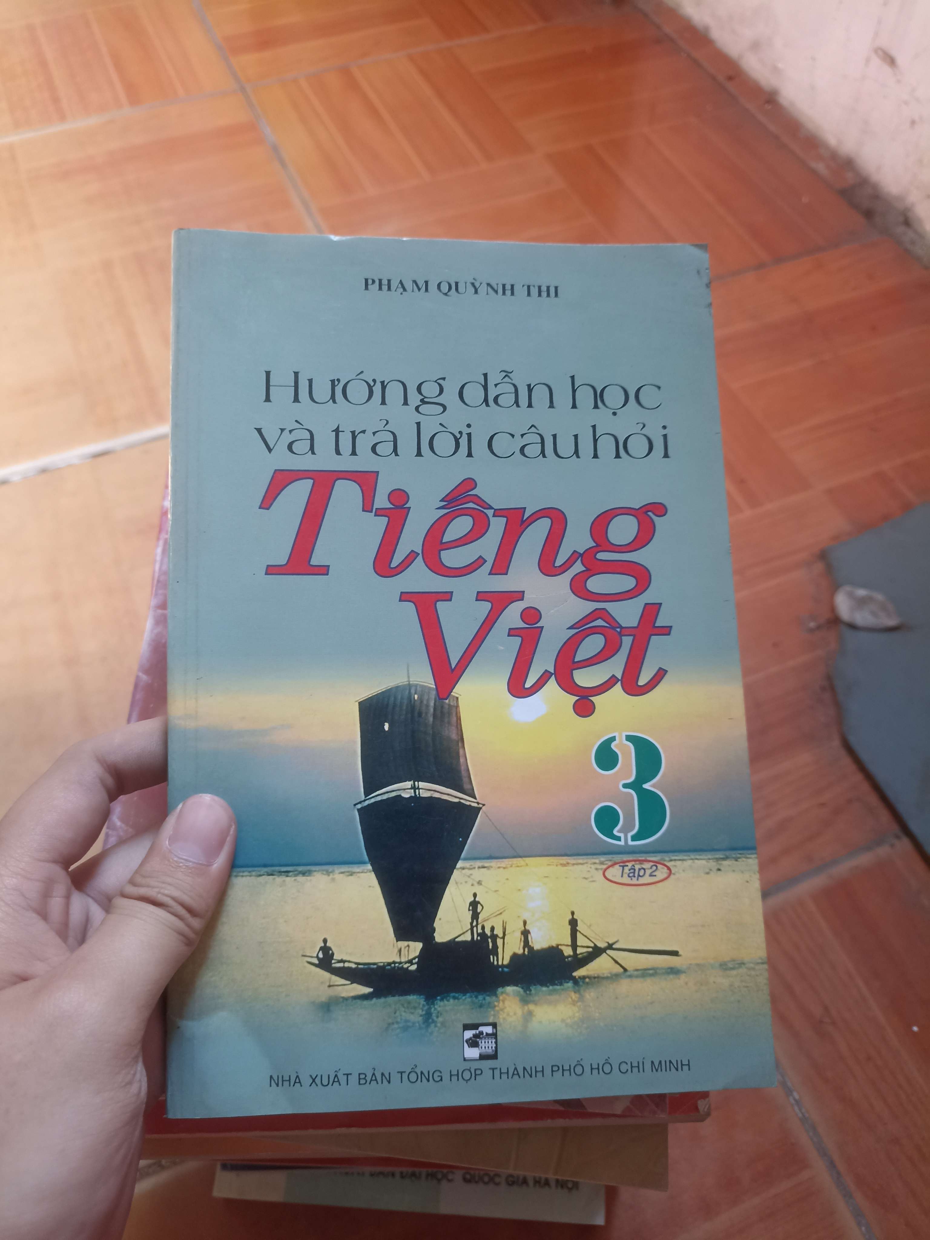 Hướng dẫn học và trả lời câu hỏi tiếng Việt 3 tập 2 - Quỳnh Thi 2010 (Giáo khoa) VAVO1304-AK3ST3
