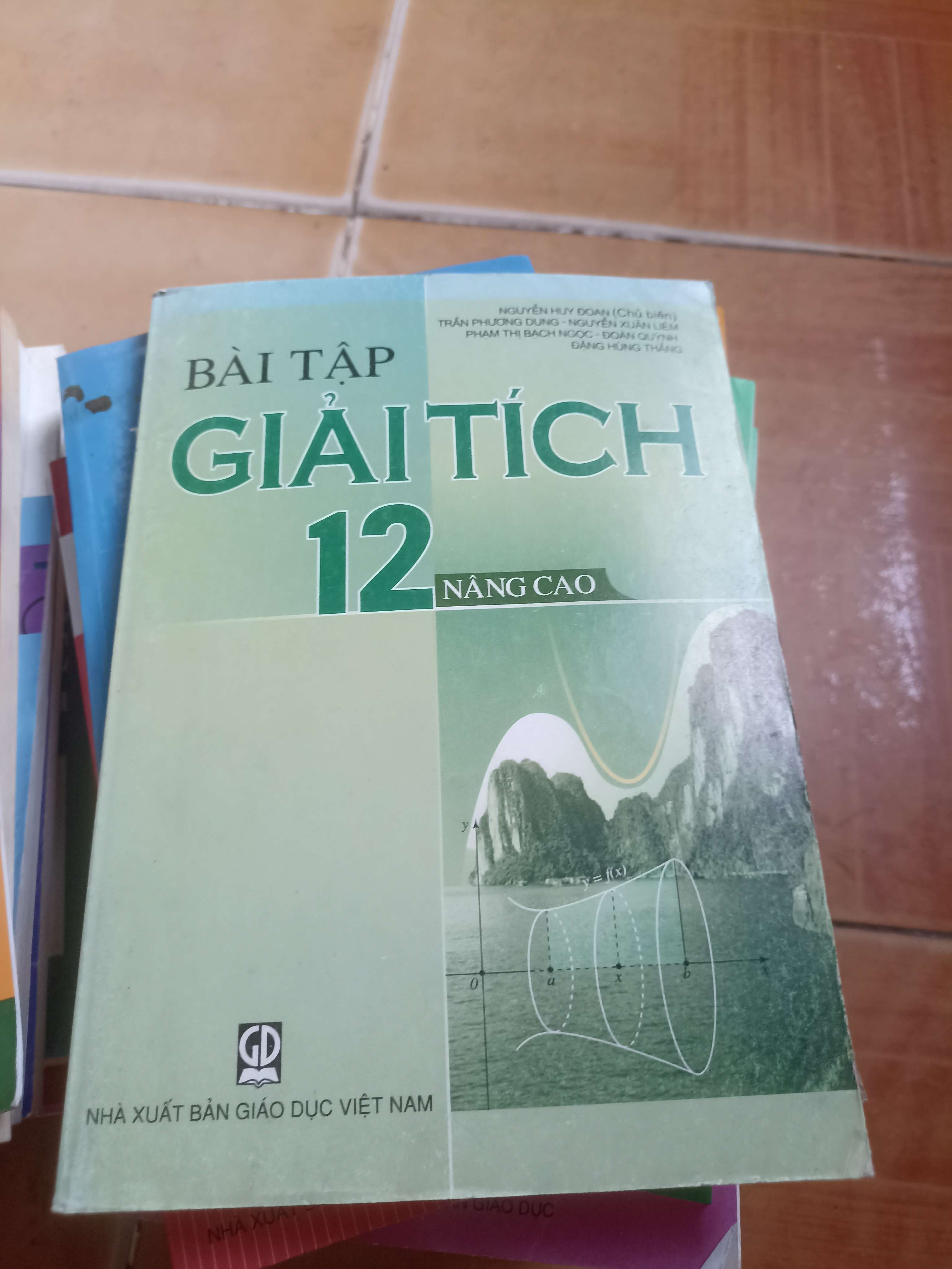 Bài tập giải tích 12 nâng cao - Huy Đoan 2010 (Giáo khoa) VAVO1304-AK4T1