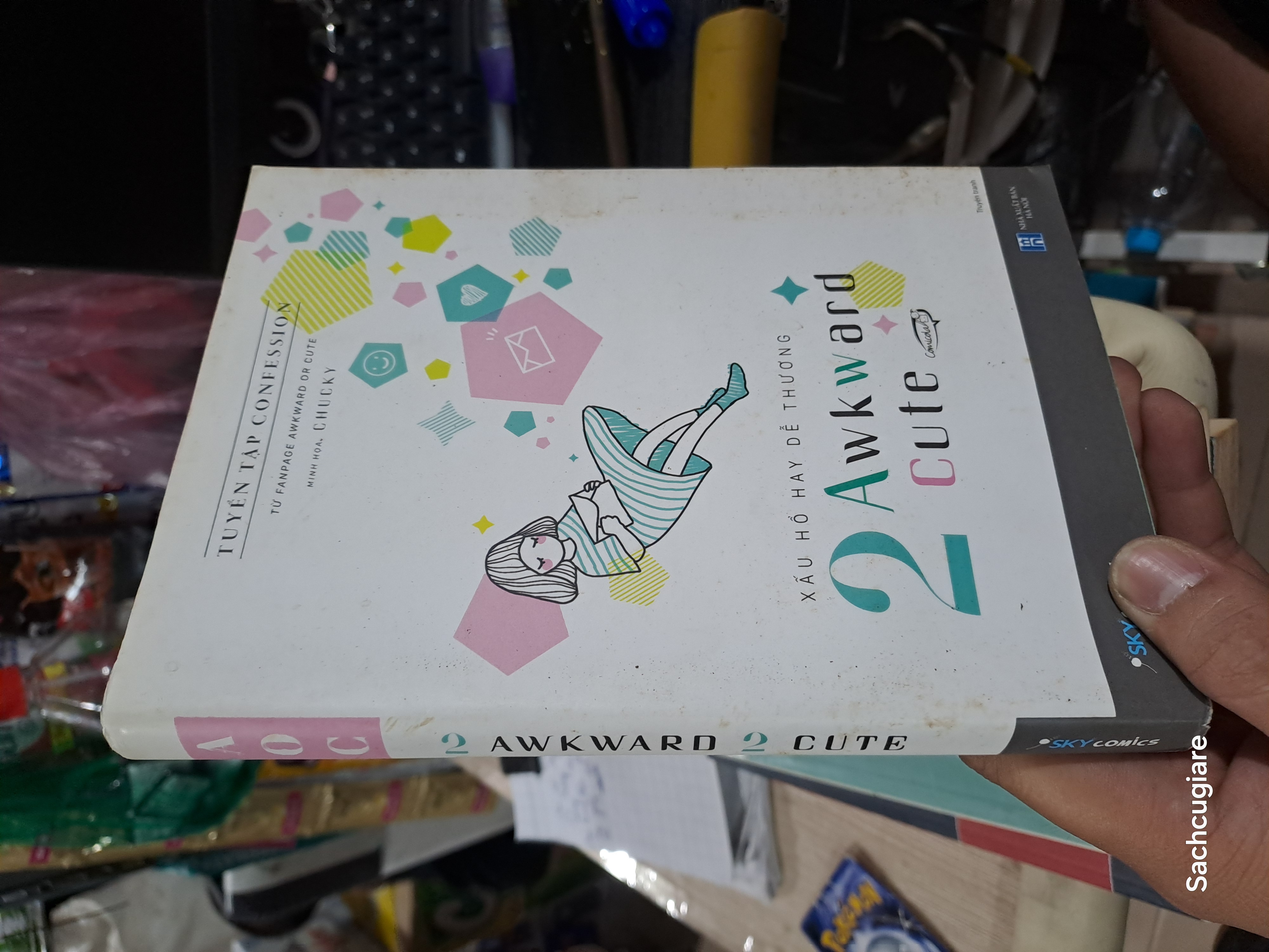 2 Awkward 2 cute 2017 mới 80% ố nhẹ (Truyện tranh ) HCM1804 (NSX)