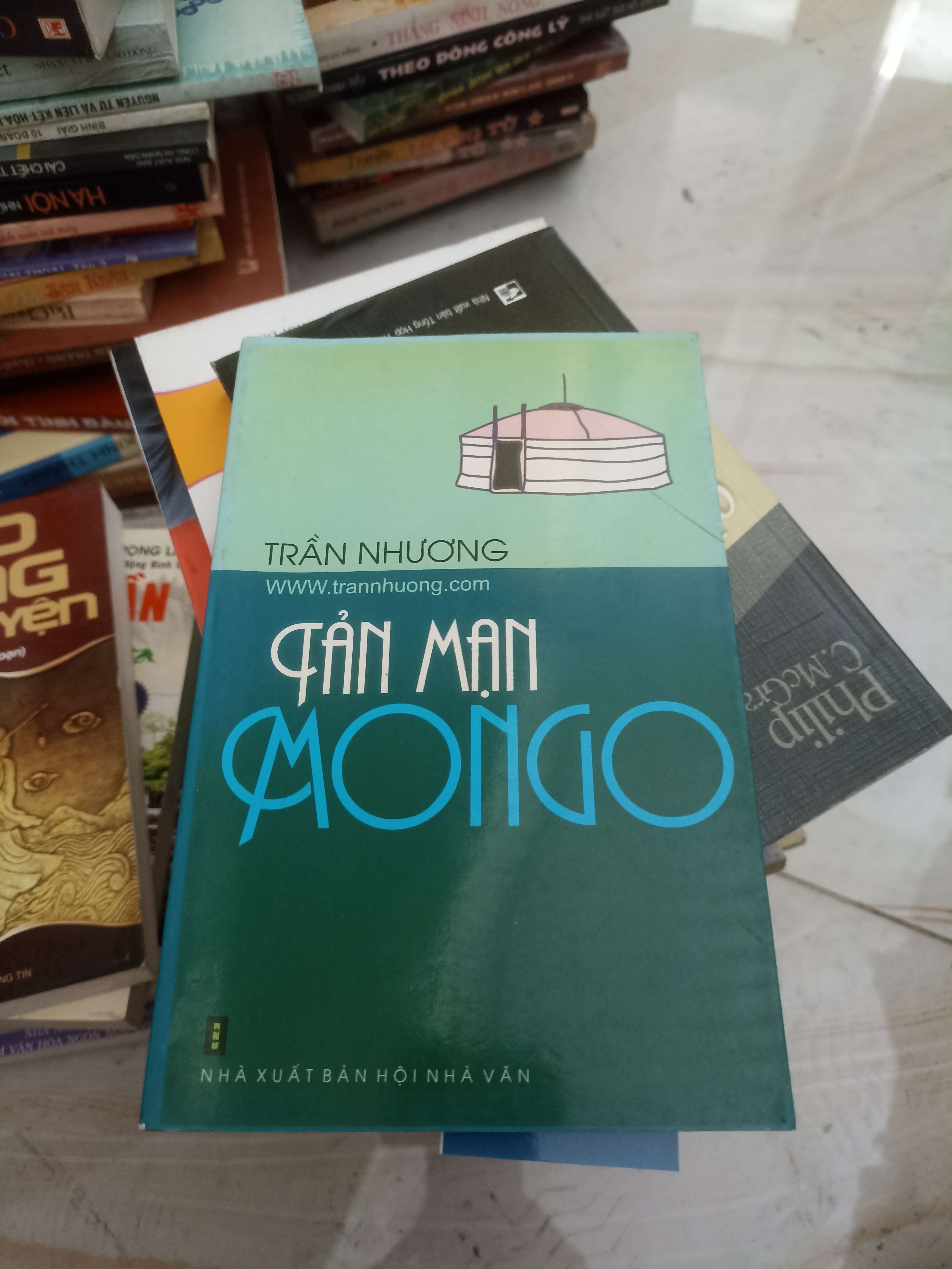 Tản mạn Mongo - Trần Nhương (Văn học Việt Nam) VAVO