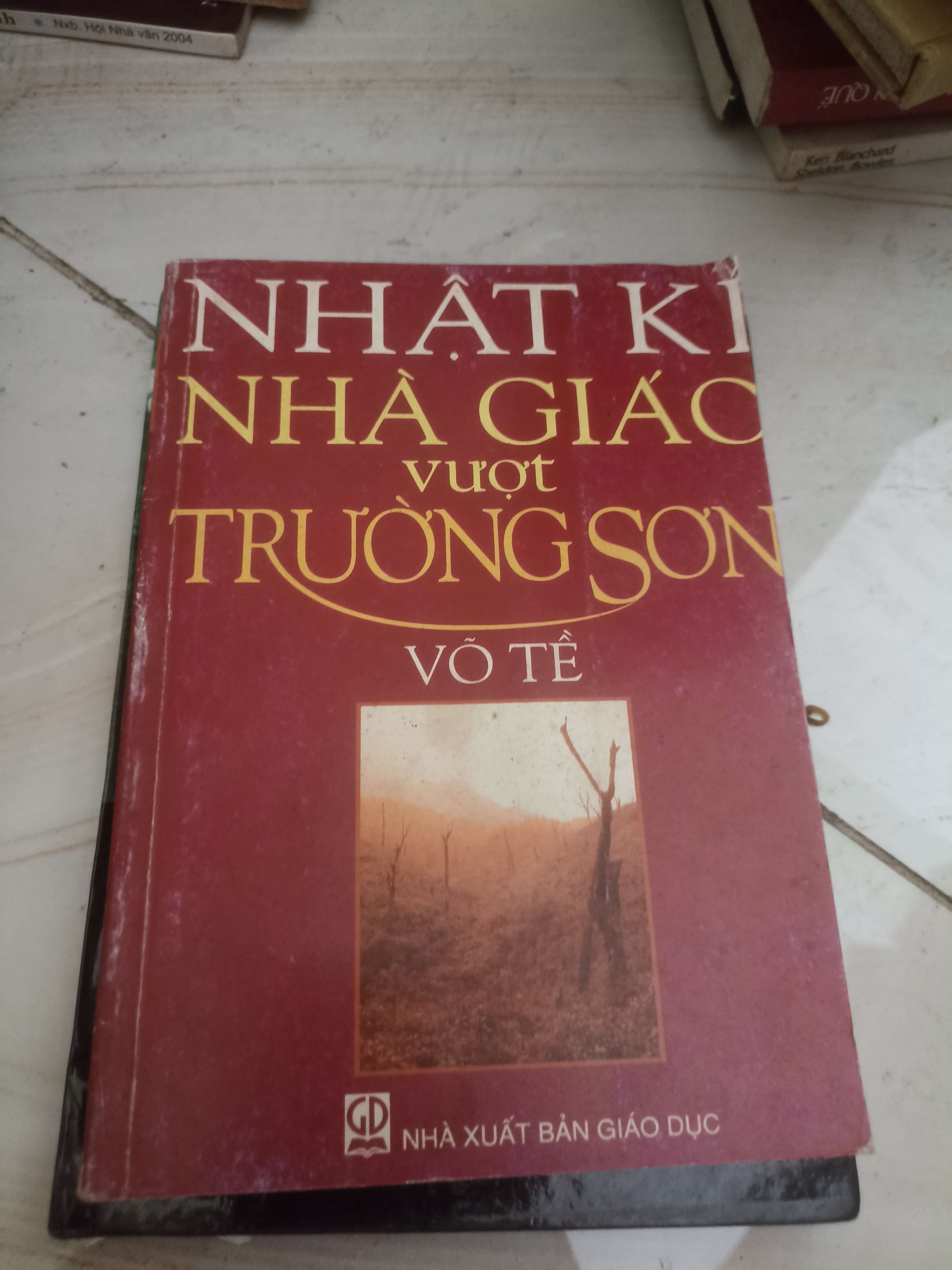 Nhật kí nhà giáo vượt Trường Sơn - Võ Tề (Văn học Việt Nam) VAVO