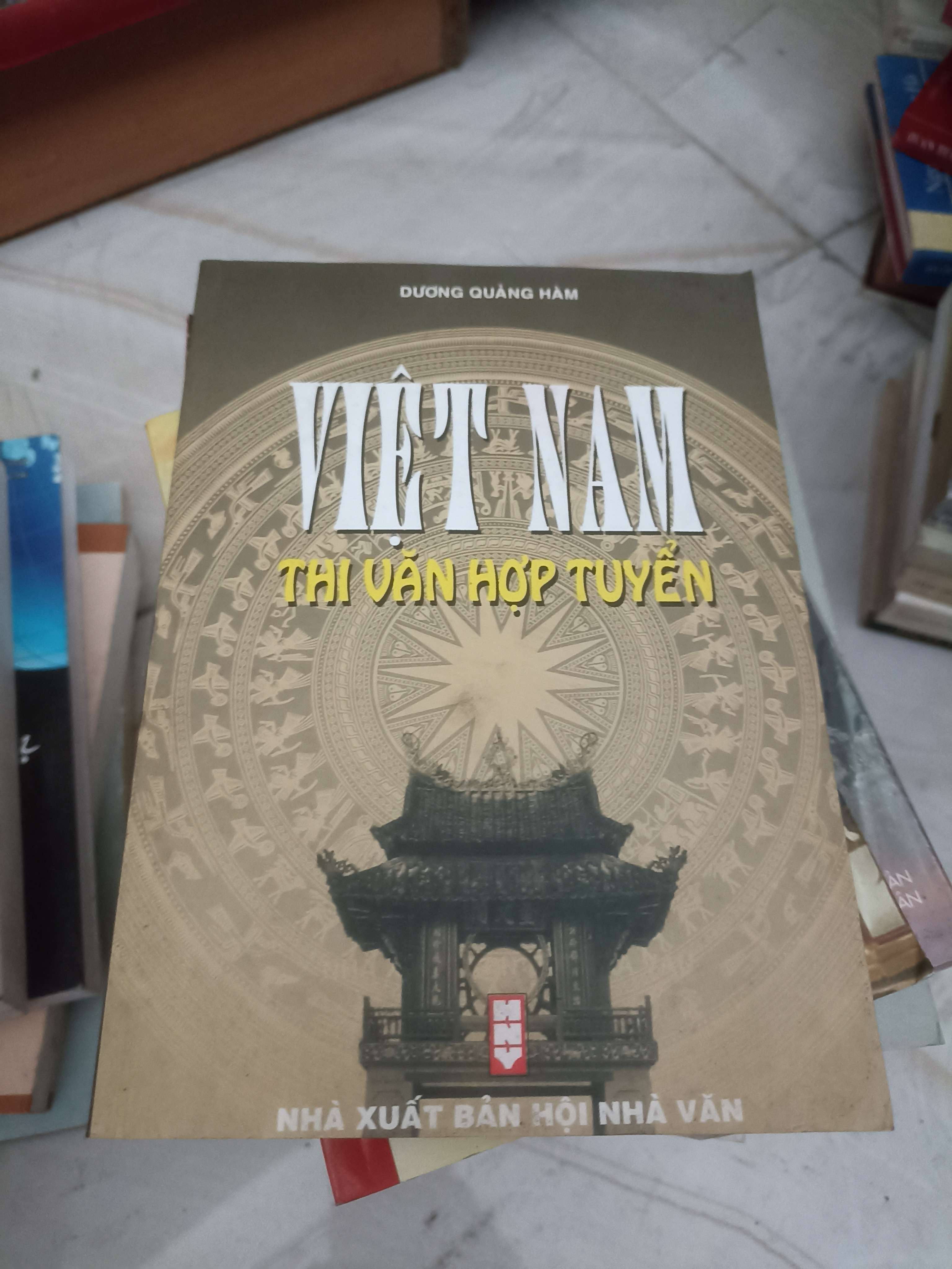 Việt Nam thi văn hợp tuyển - Dương Quảng Hàm (Sách chuyên khảo, khảo cứu) VAVO