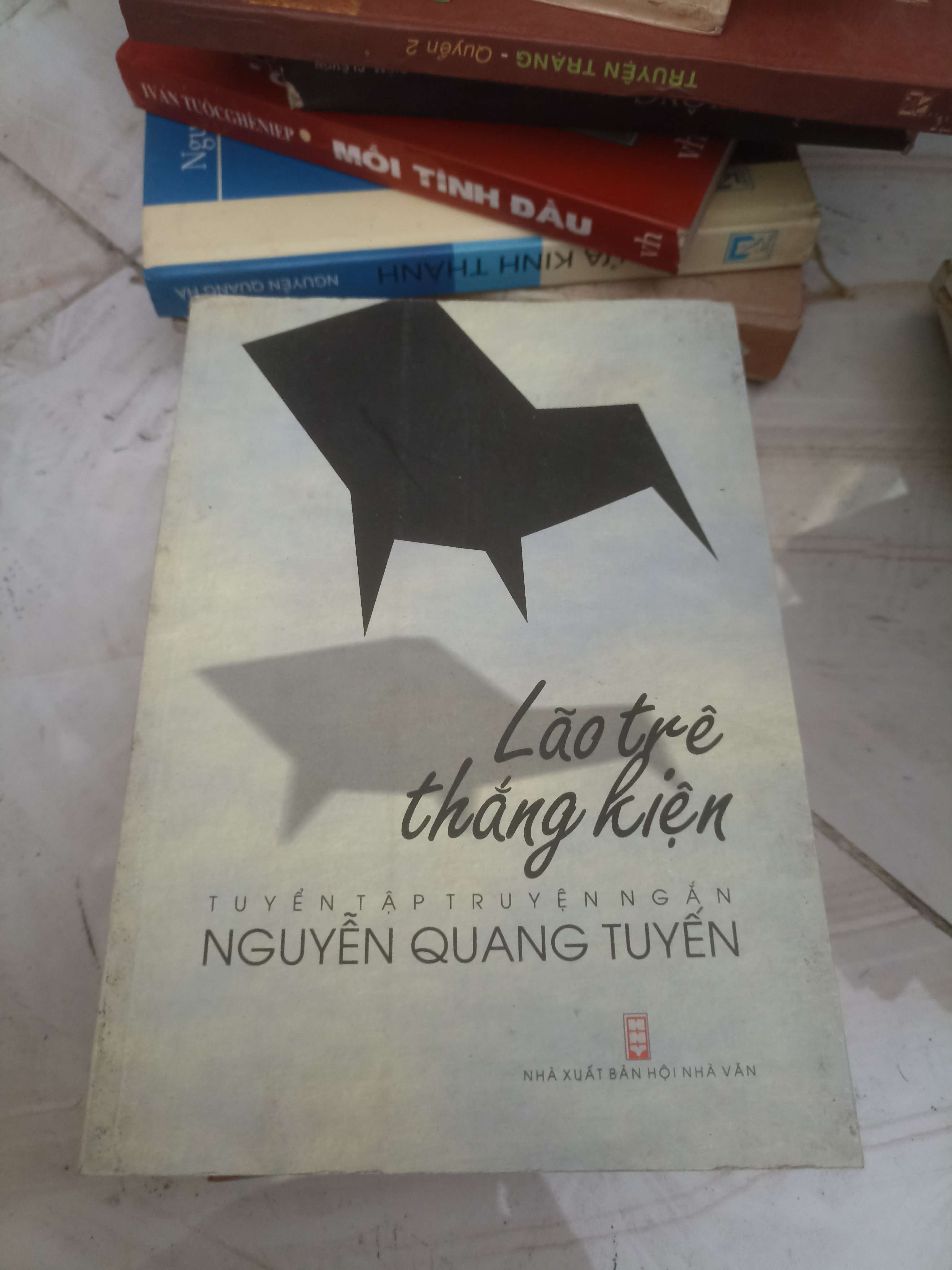 Lão trê thắng kiện - Nguyễn Quang Tuyến (Văn học Việt Nam) VAVO