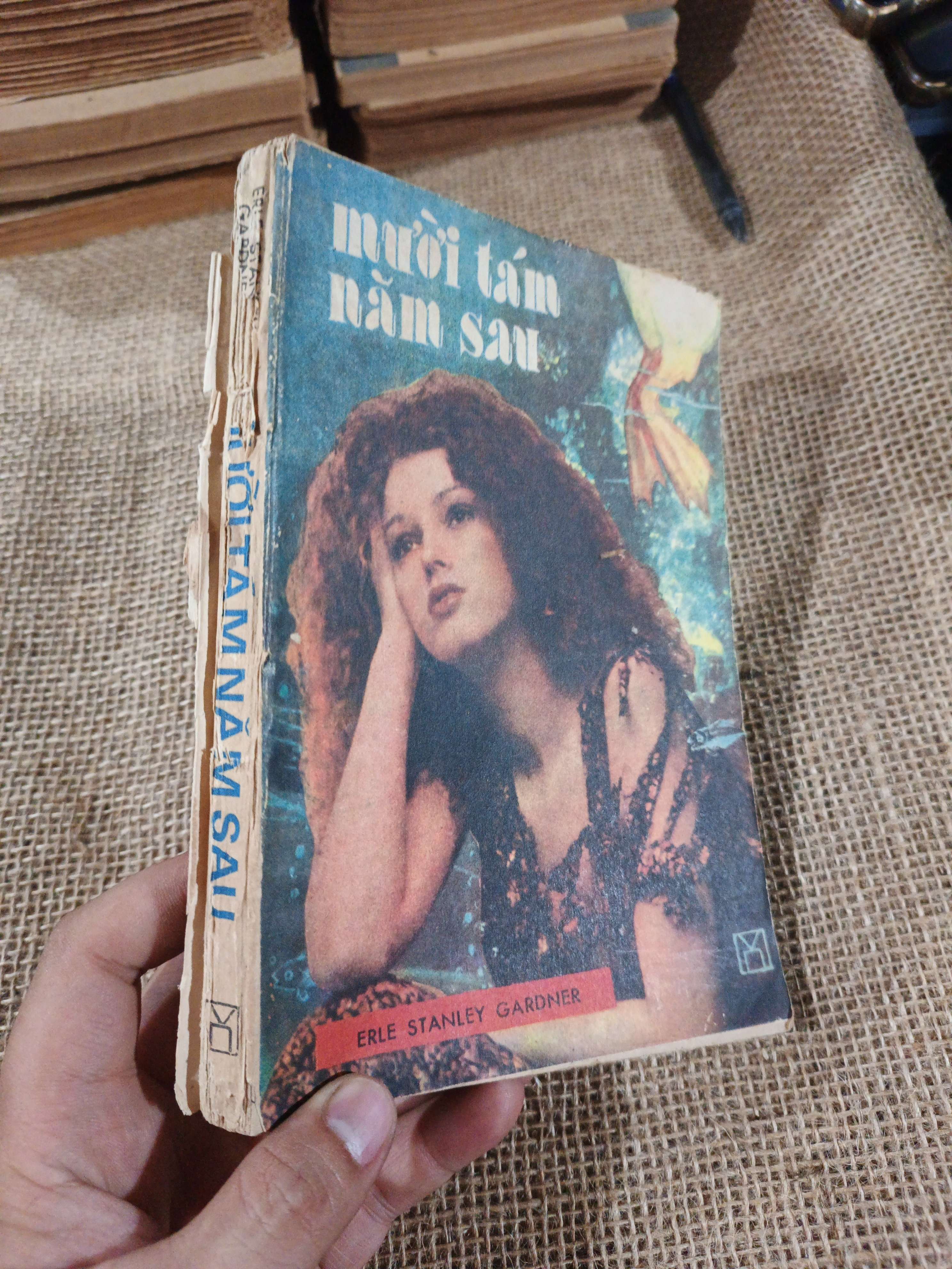 Mười tám năm sau - Early Stanley Garner 1988 mới 70% ố rách bìa (Văn học nước ngoài) HLSC2404 (NSX)