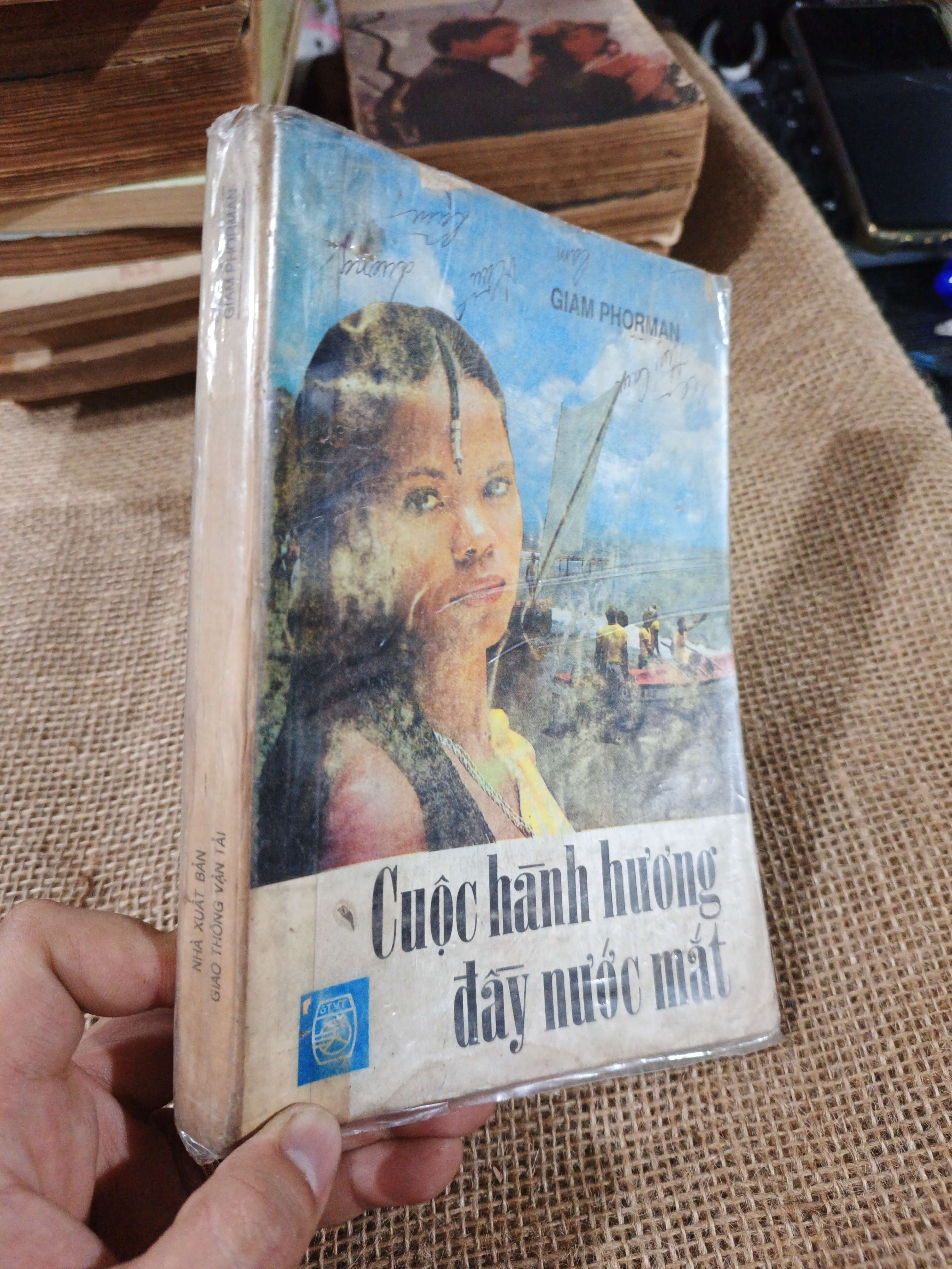 Cuộc hành hương đầy nước mắt - Giam Phorman 1973 mới 70% (Văn học nước ngoài) HLSC2404 (NSX)