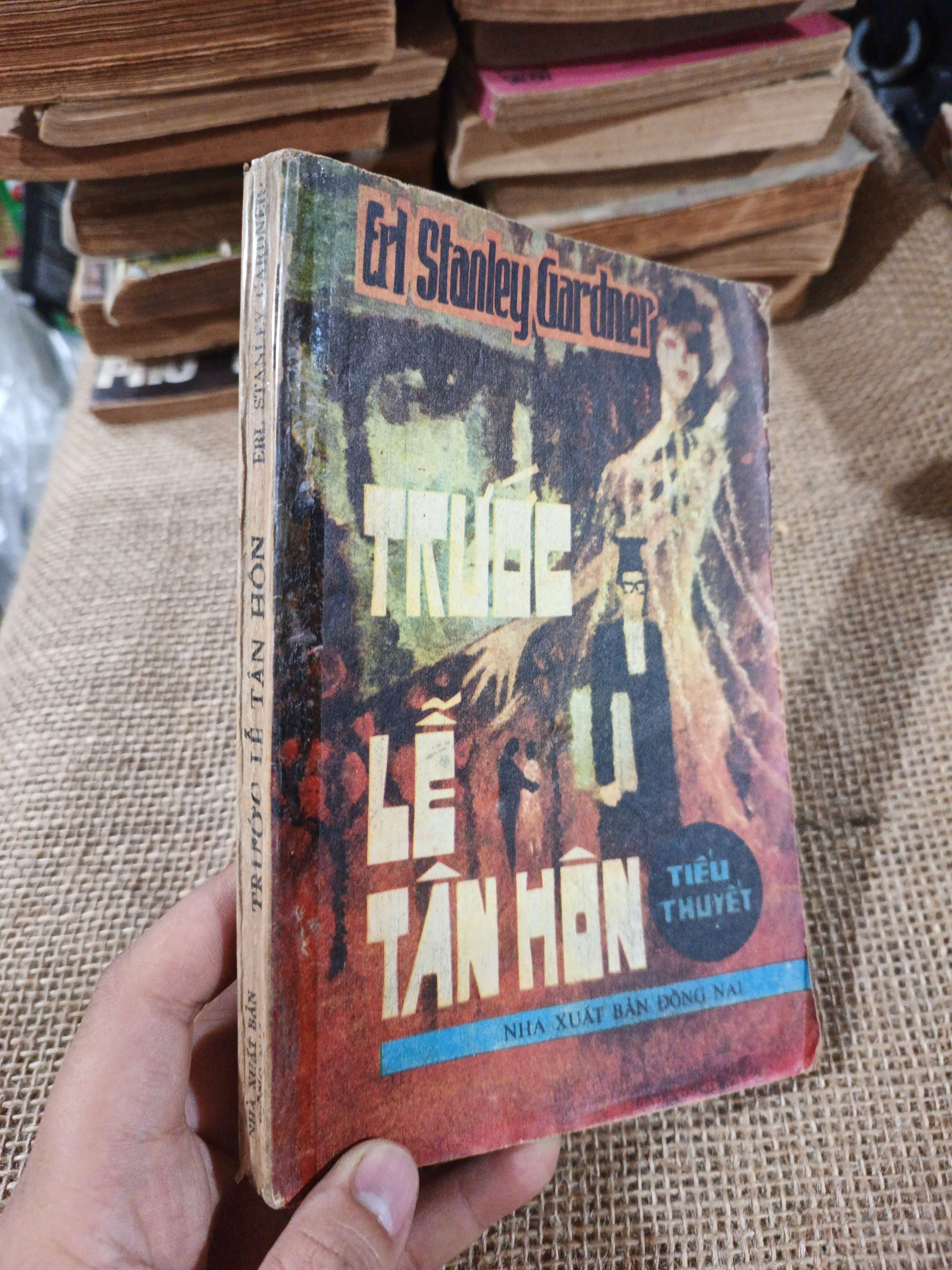Trước lễ tân hôn - Erl Stanley Gardner 1988 mới 80% ố(Văn học nước ngoài) HLSC2404