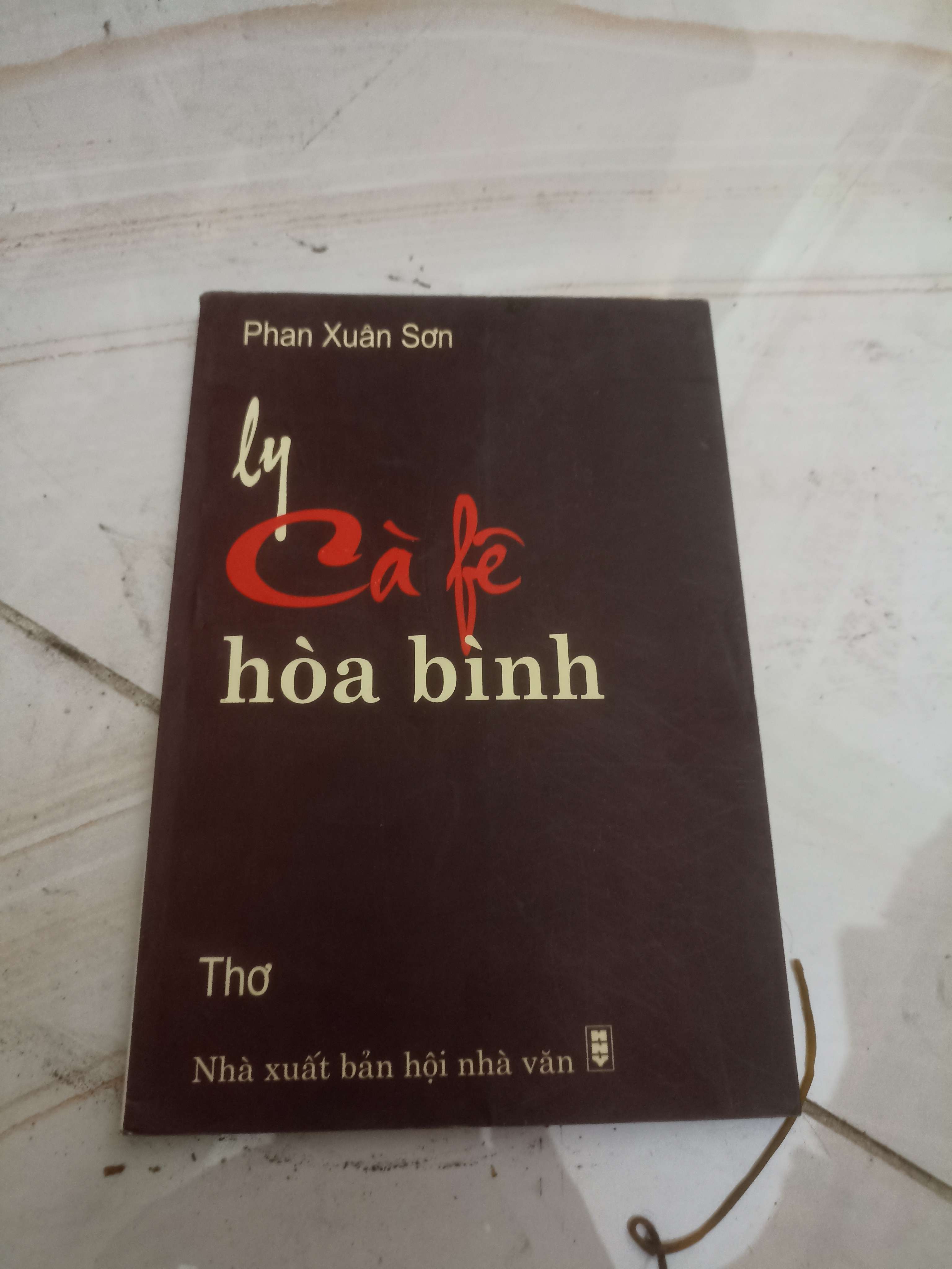 Ly Cà phê hòa bình - Phạm Xuân Sơn (Văn học Việt Nam) VAVO