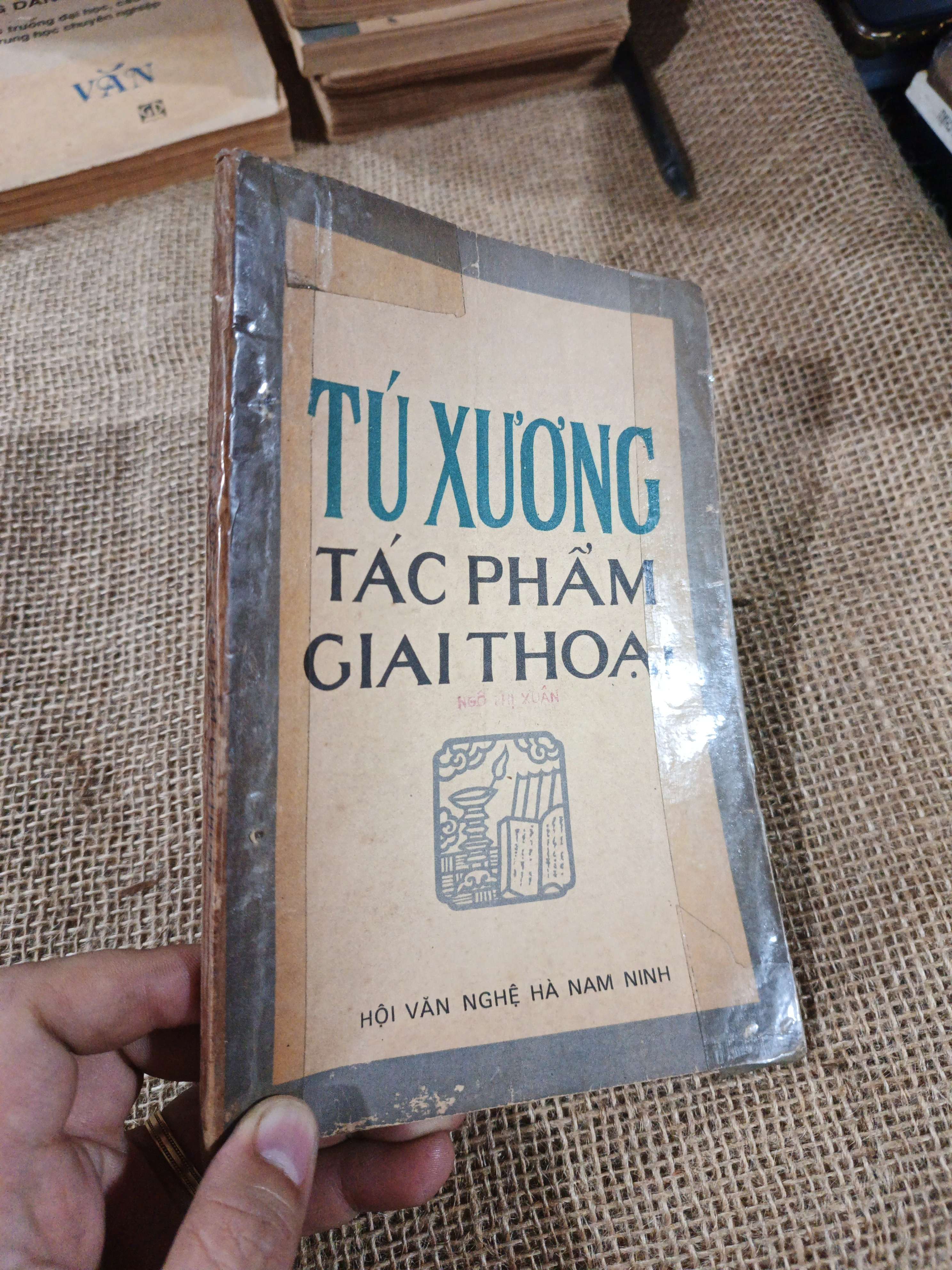 Tú Xương tác phẩm giai thoại 1987 mới 70% ố(Sách chuyên khảo, khảo cứu) HLSC2404 (NSX)
