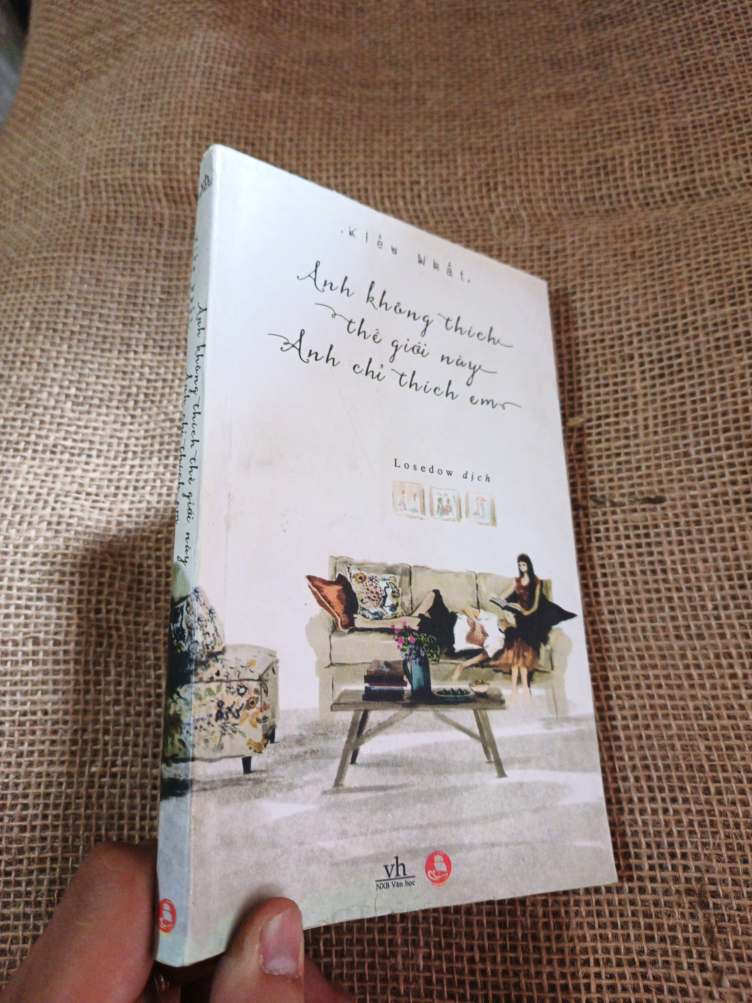 Anh không thích thế giới này, anh chỉ thích em - Kiến Nhất sách in (Light Novel) HLSC2404
