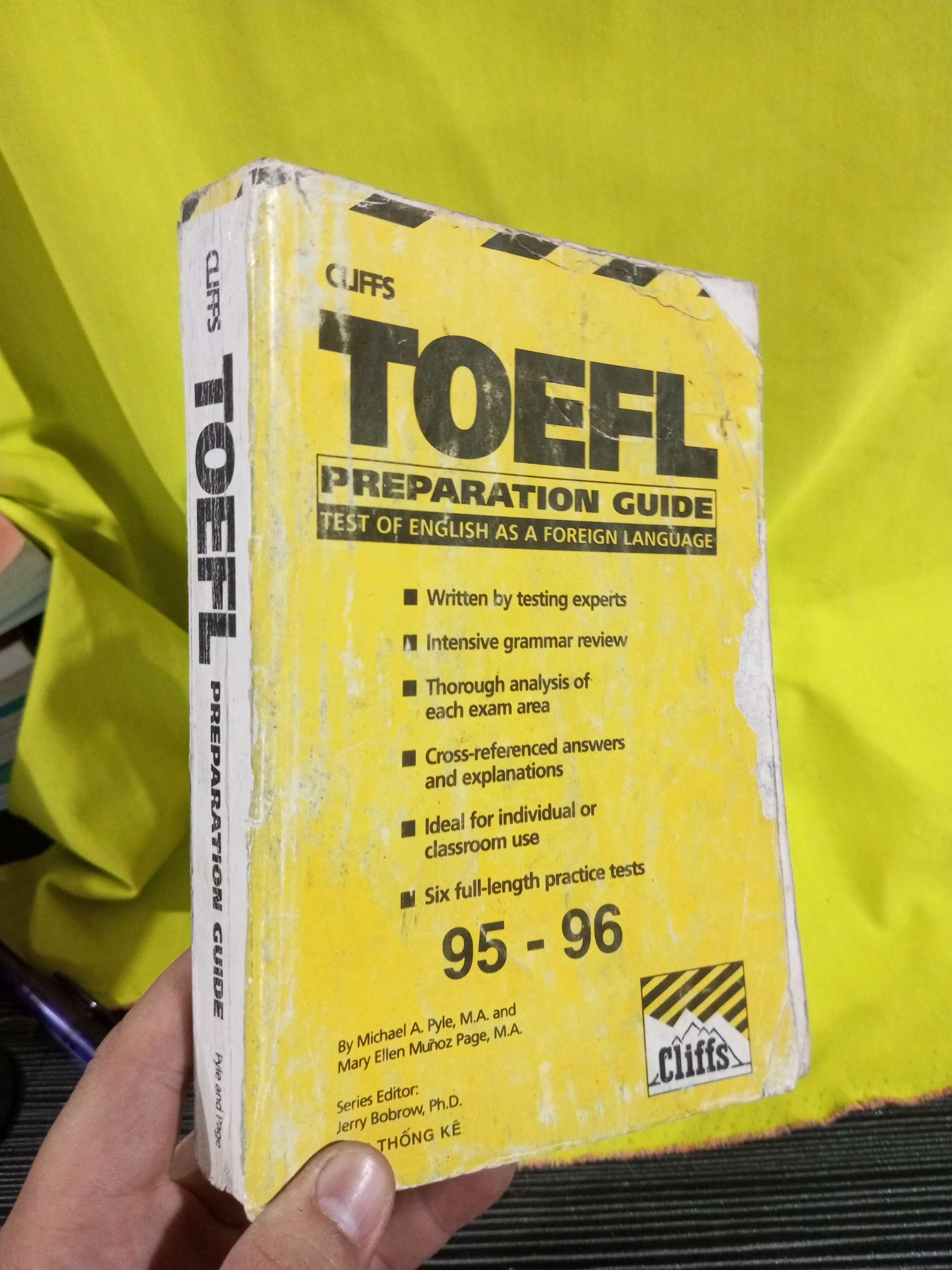 TOEFL Preparation Guide mới 80% ố (Sách tự học tiếng Anh) HLSC2404