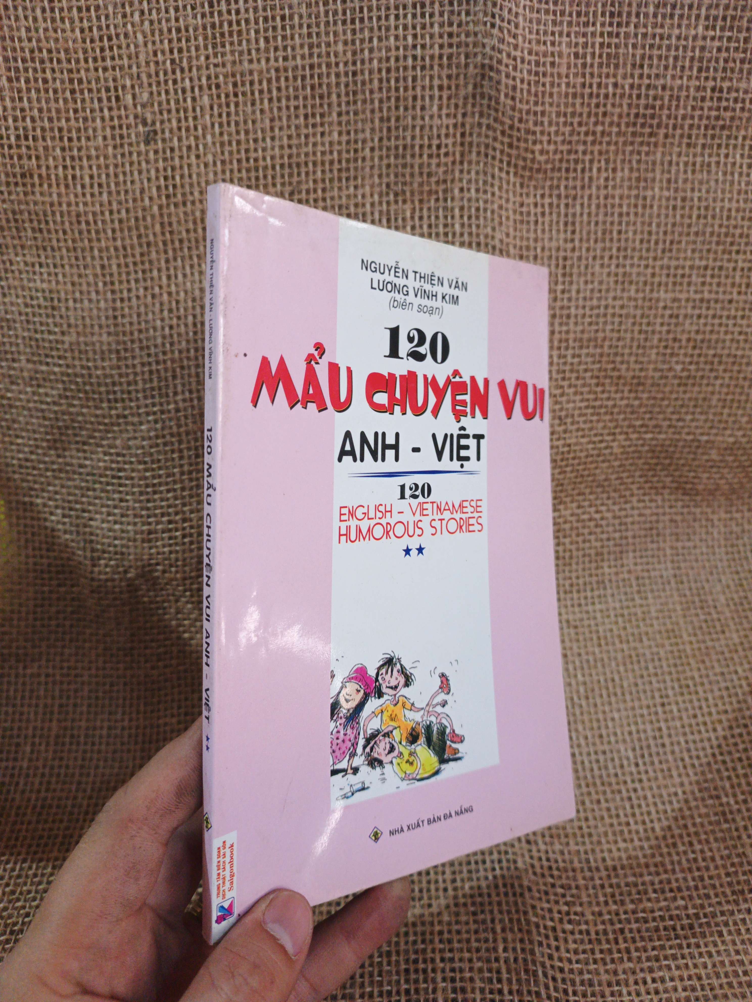 120 mẫu chuyện vui Anh Việt 2008 mới 90% (Sách tự học tiếng Anh) HLSC2404 (NSX)