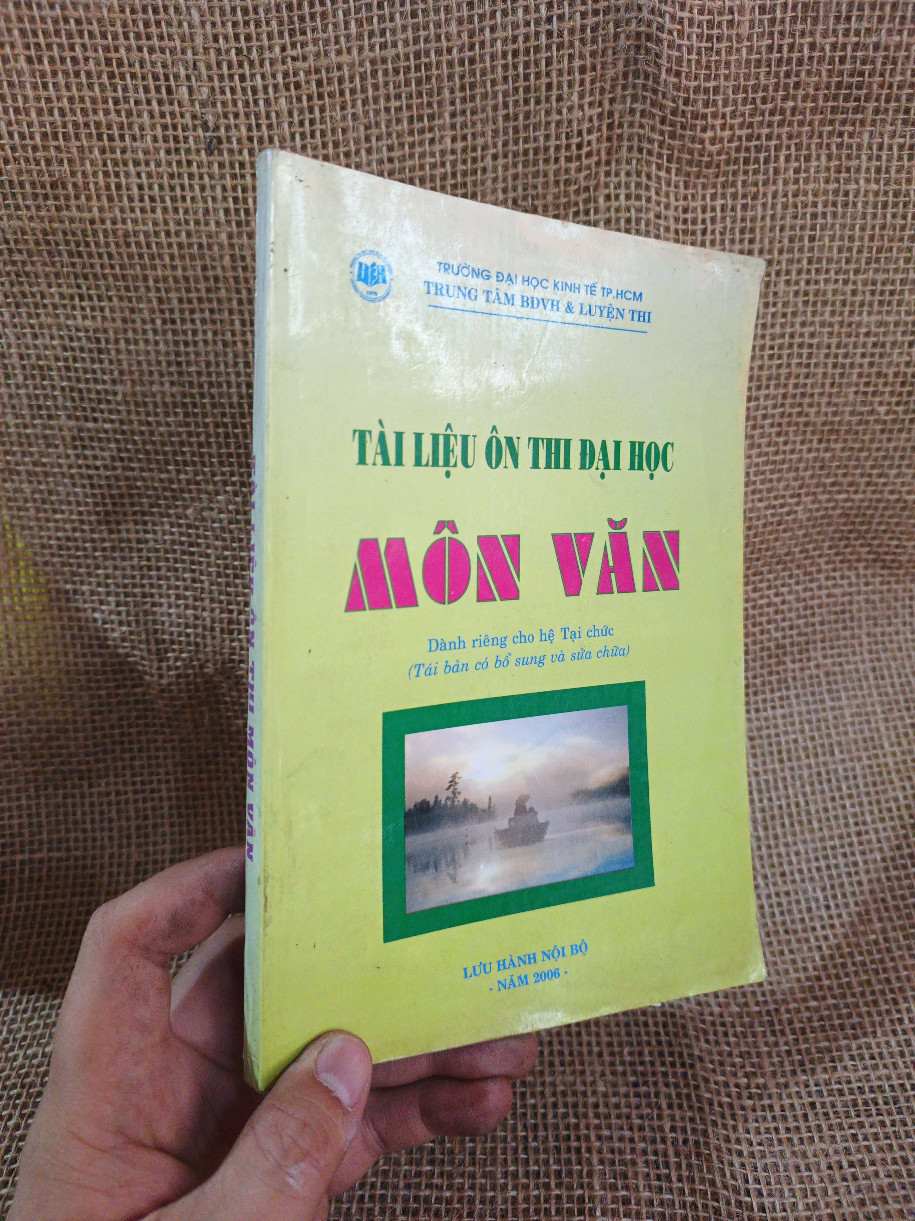 Tài liệu ôn thi đại học môn Văn 2006 mới 80% ố(Sách giáo khoa - giáo trình) HLSC2404