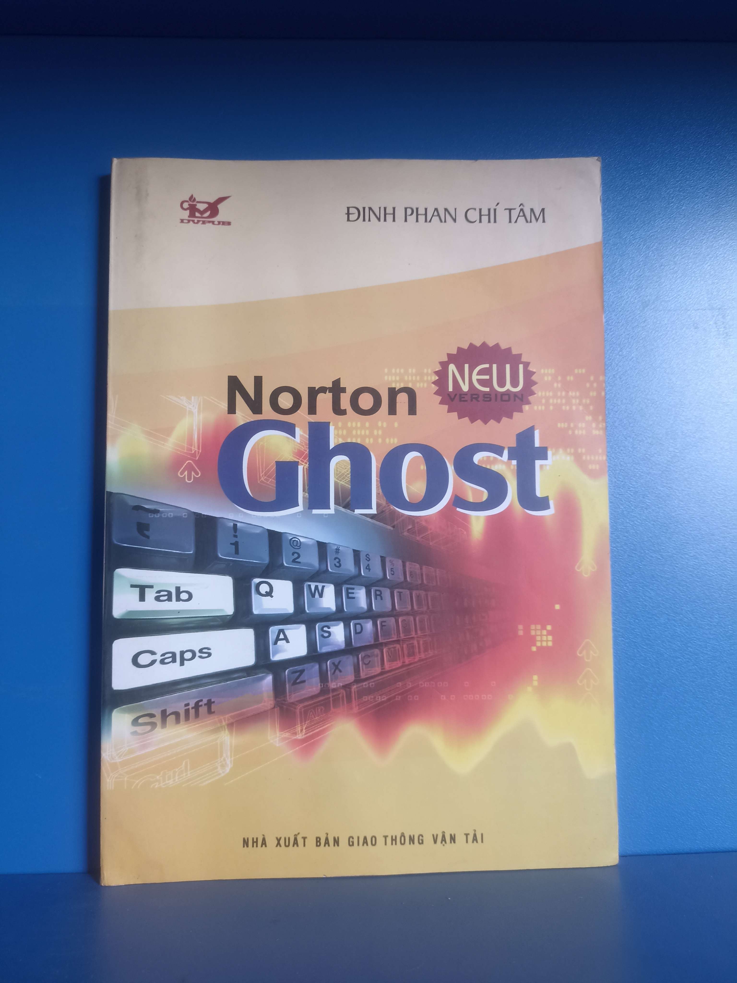 Norton Ghost - Đinh Phan Chí Tâm (Giáo khoa) VAVO
