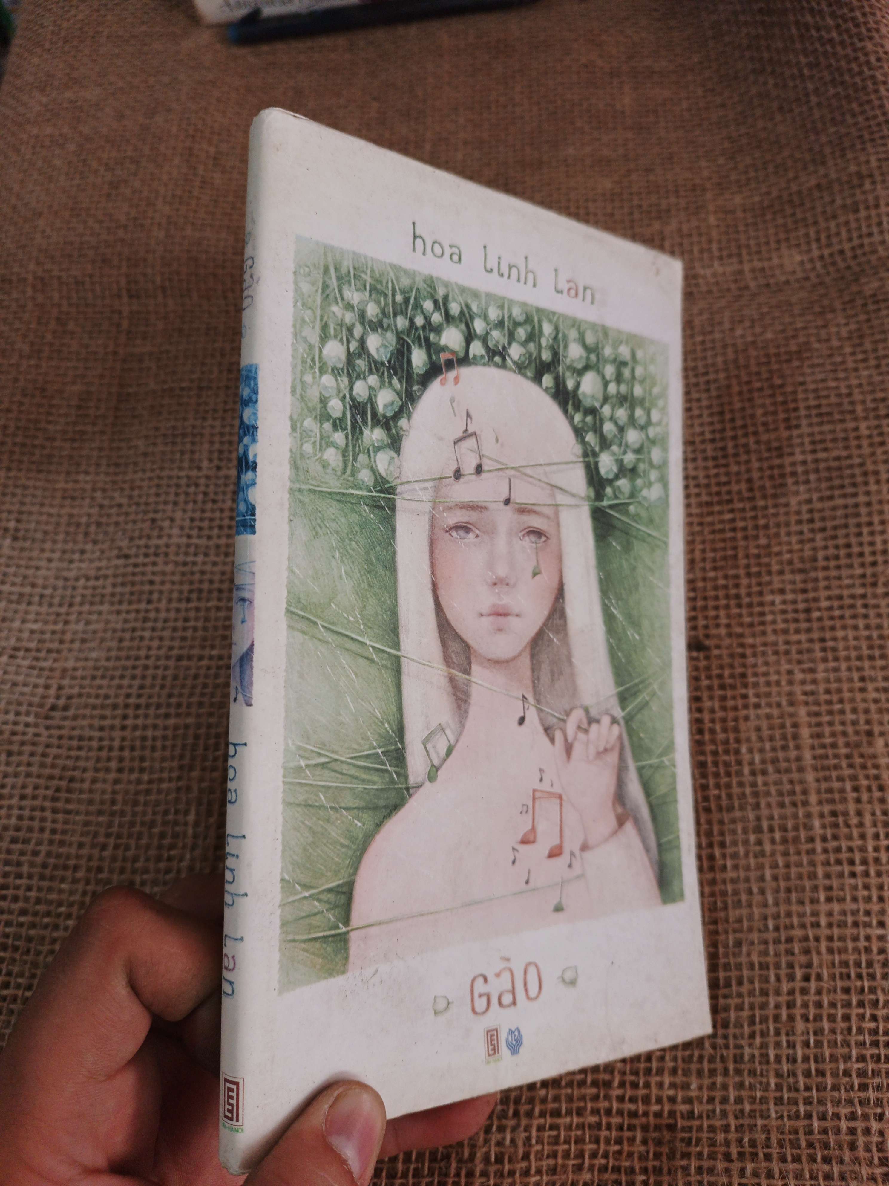 Hoa linh lan - Gào 2014 mới 80% ố (Light Novel) HLSC2404