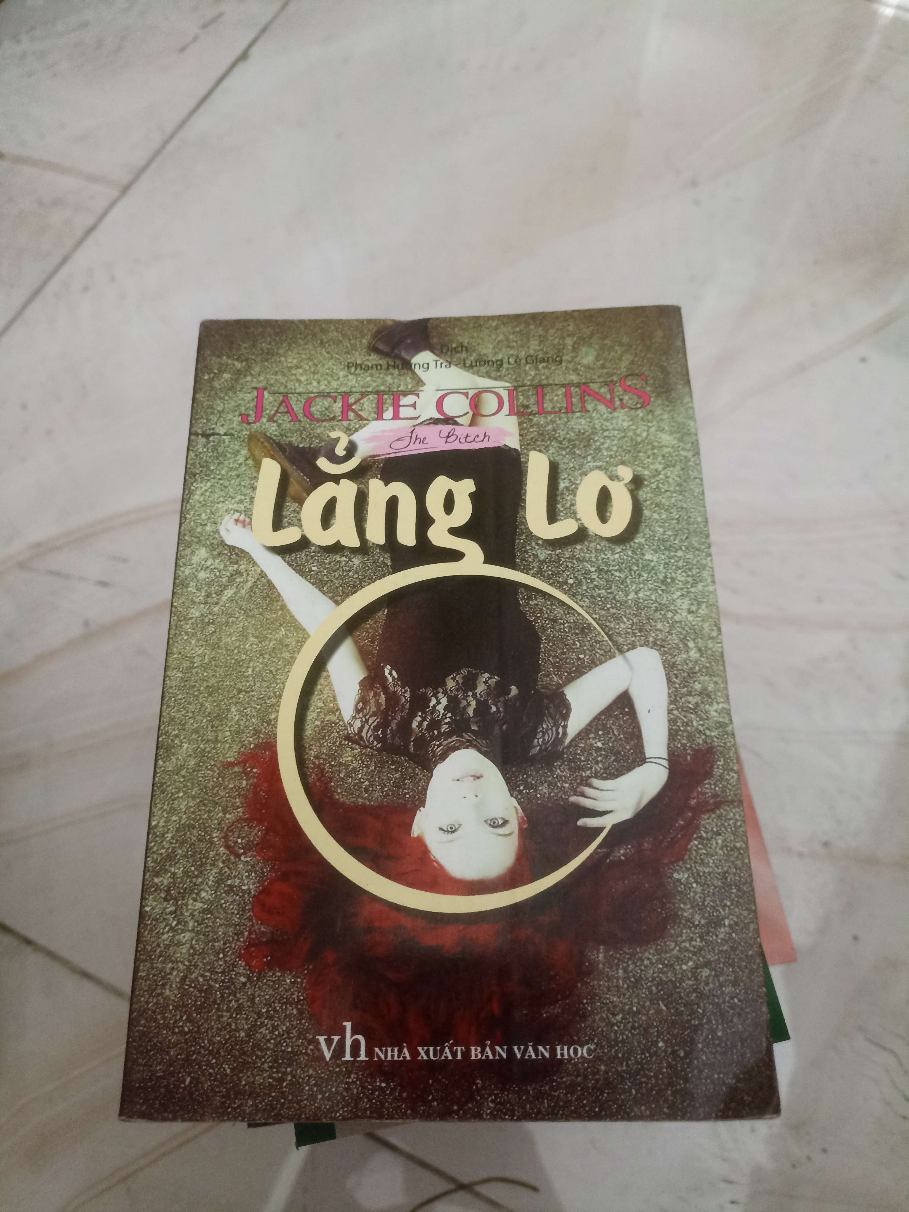 Lẳng lơ - Jackie Collins (Văn học nước ngoài) VAVO