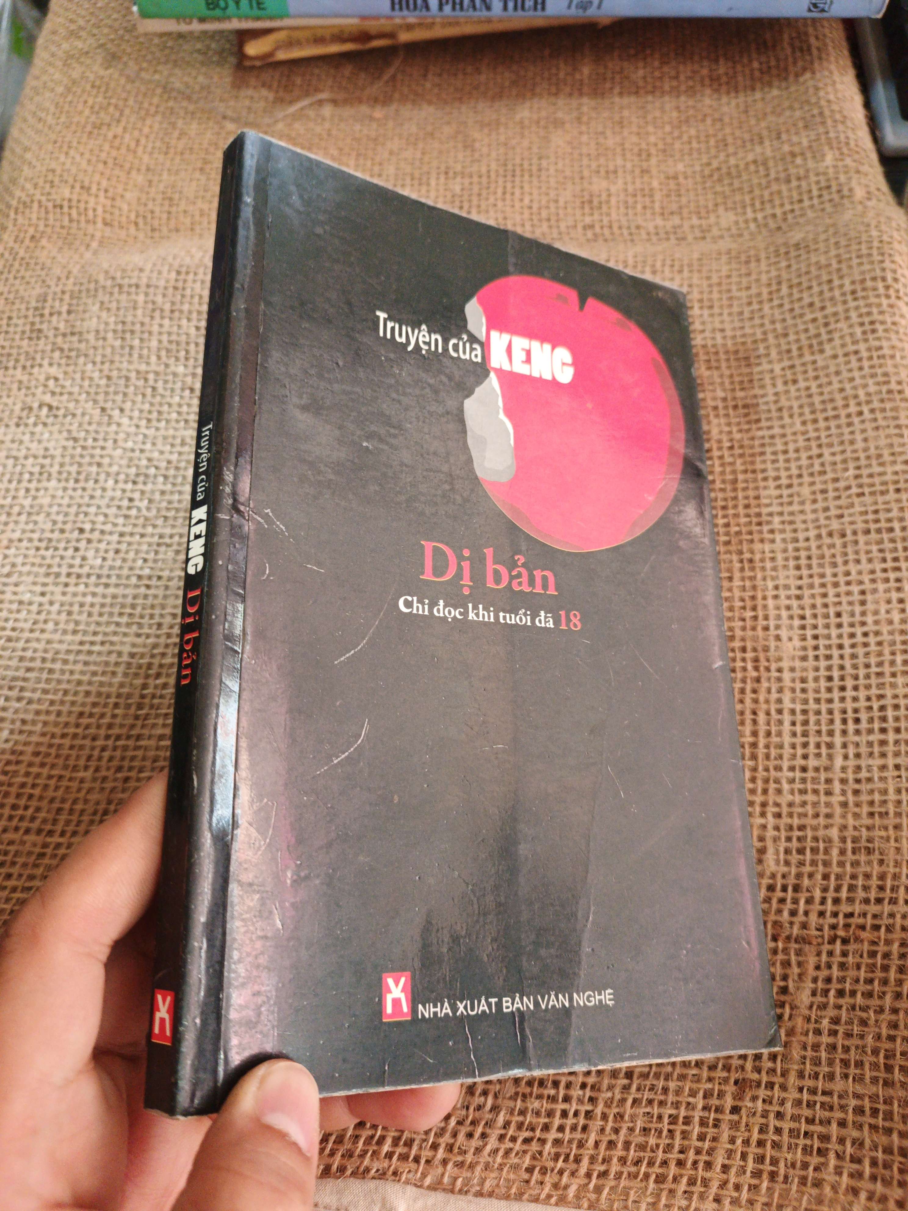 Dị bản - Truyện của Keng 2009 mới 80% (Sách văn học) HLSC2404 (NSX)