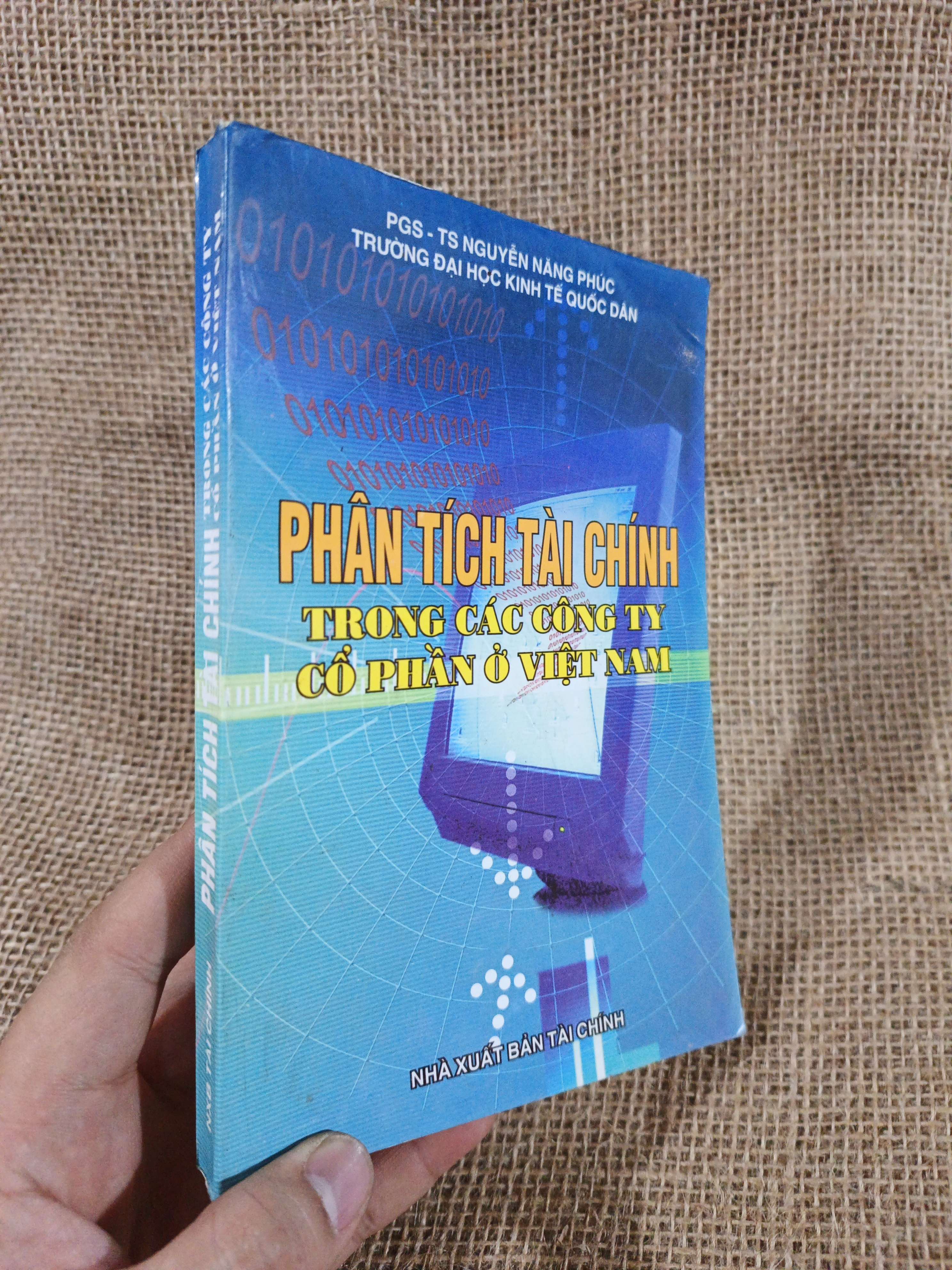 Phân tích tài chính trong các công ty cổ phần ở Việt Nam 2004 mới 80% (Sách kinh tế - tài chính - chứng khoán) HCM060526