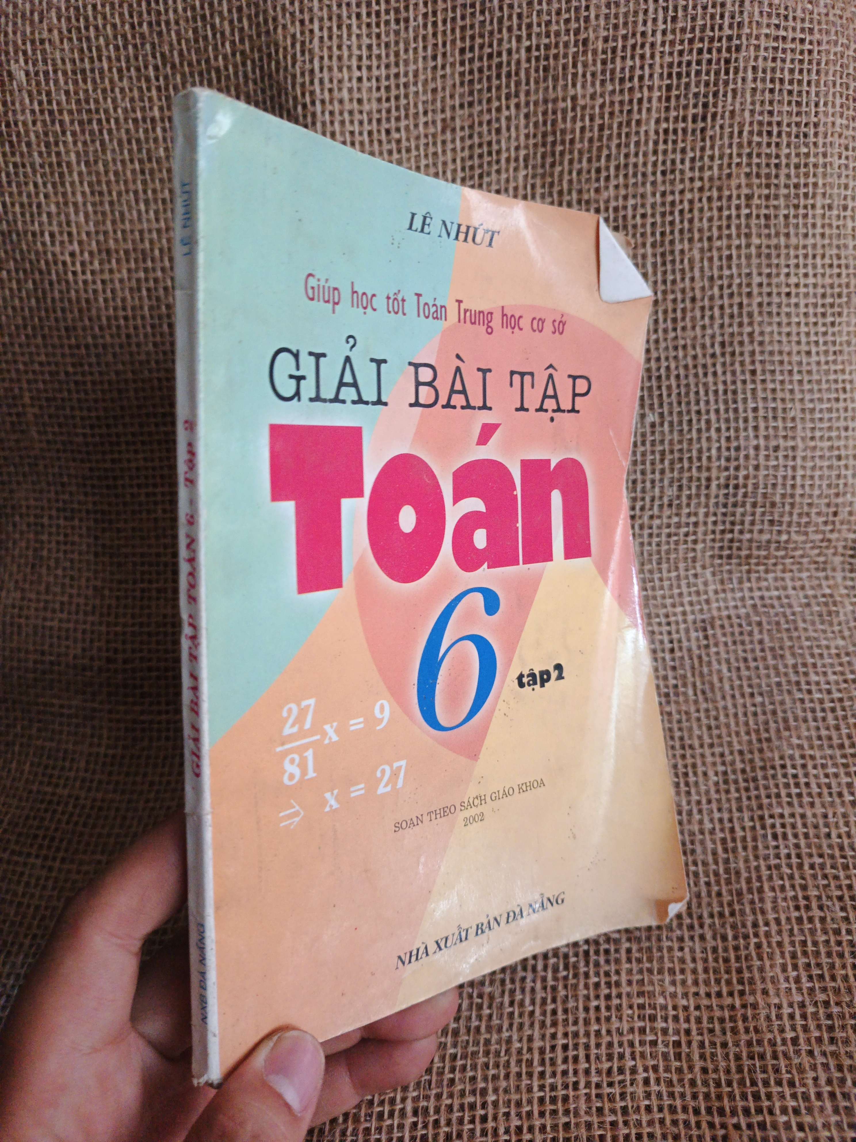 Giải bài tập toán 6 tập hai 2002 mới 80% (Giáo khoa) HCM060526