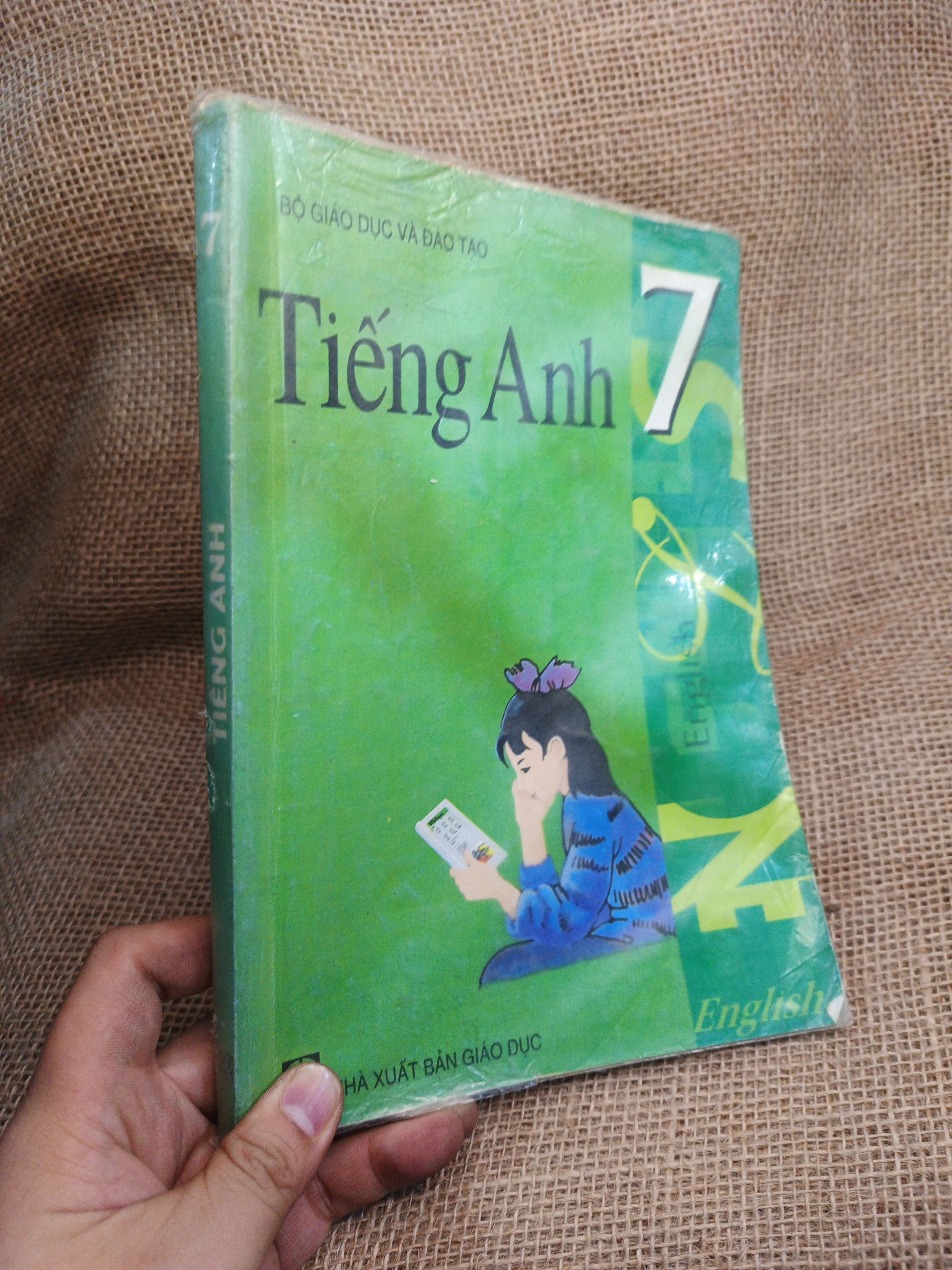 Tiếng Anh 7 2004 mới 80% (Sách giáo khoa - giáo trình) HCM060526