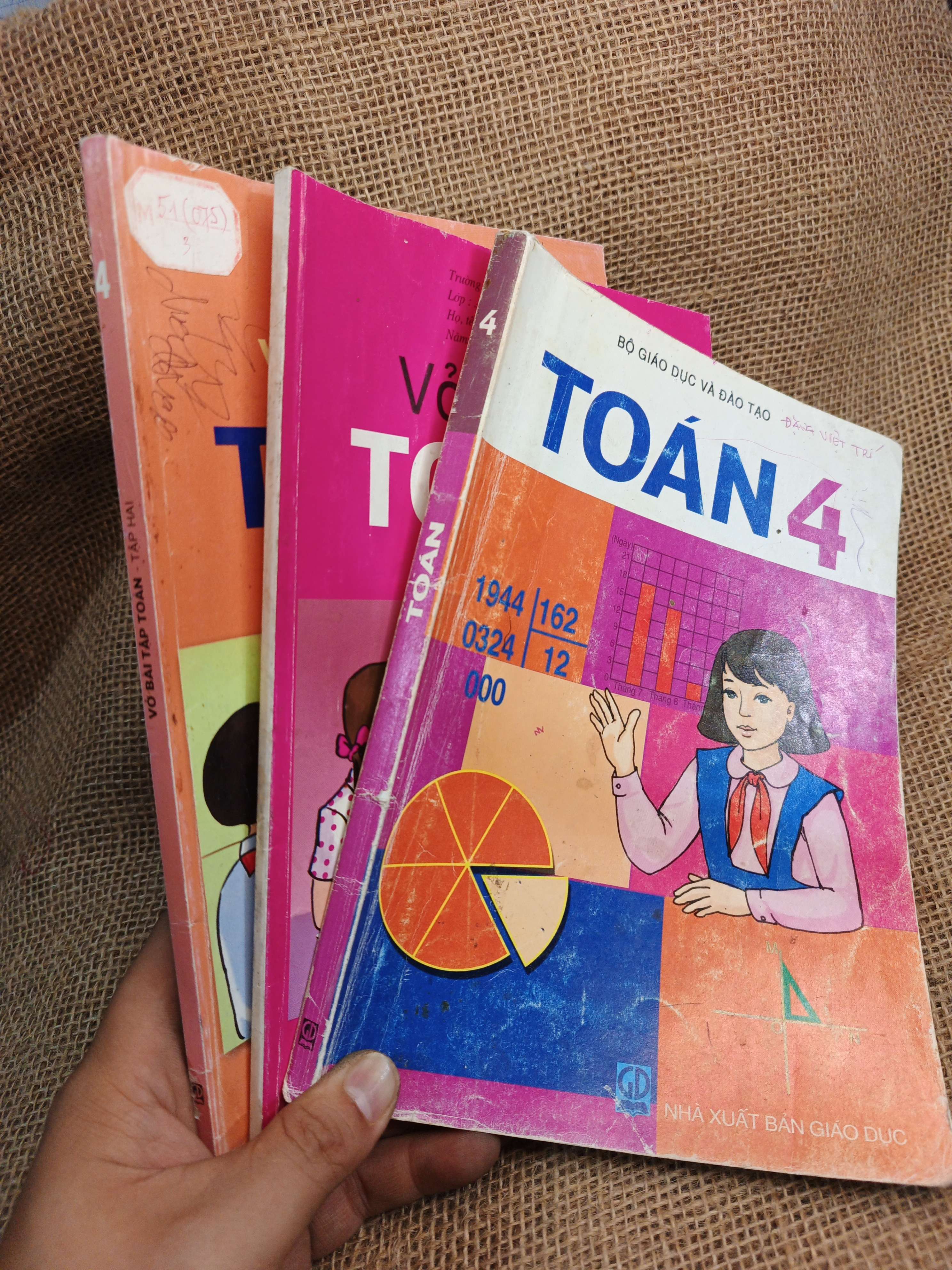 Combo Toán 4 2005 mới 80% (Sách giáo khoa - giáo trình) HCM060526