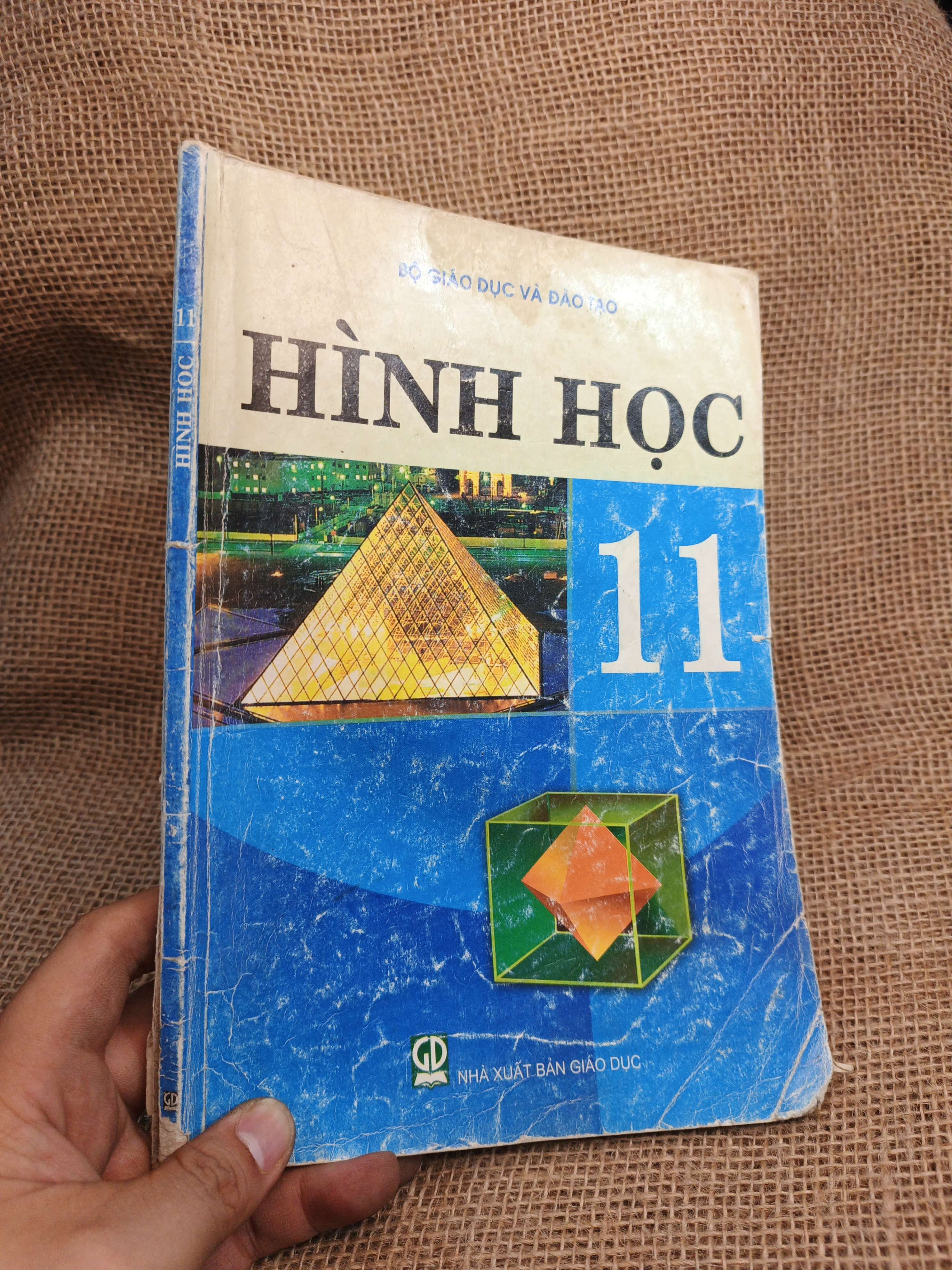 Hình học 11 2006 mới 80% (Sách giáo khoa - giáo trình) HCM060526