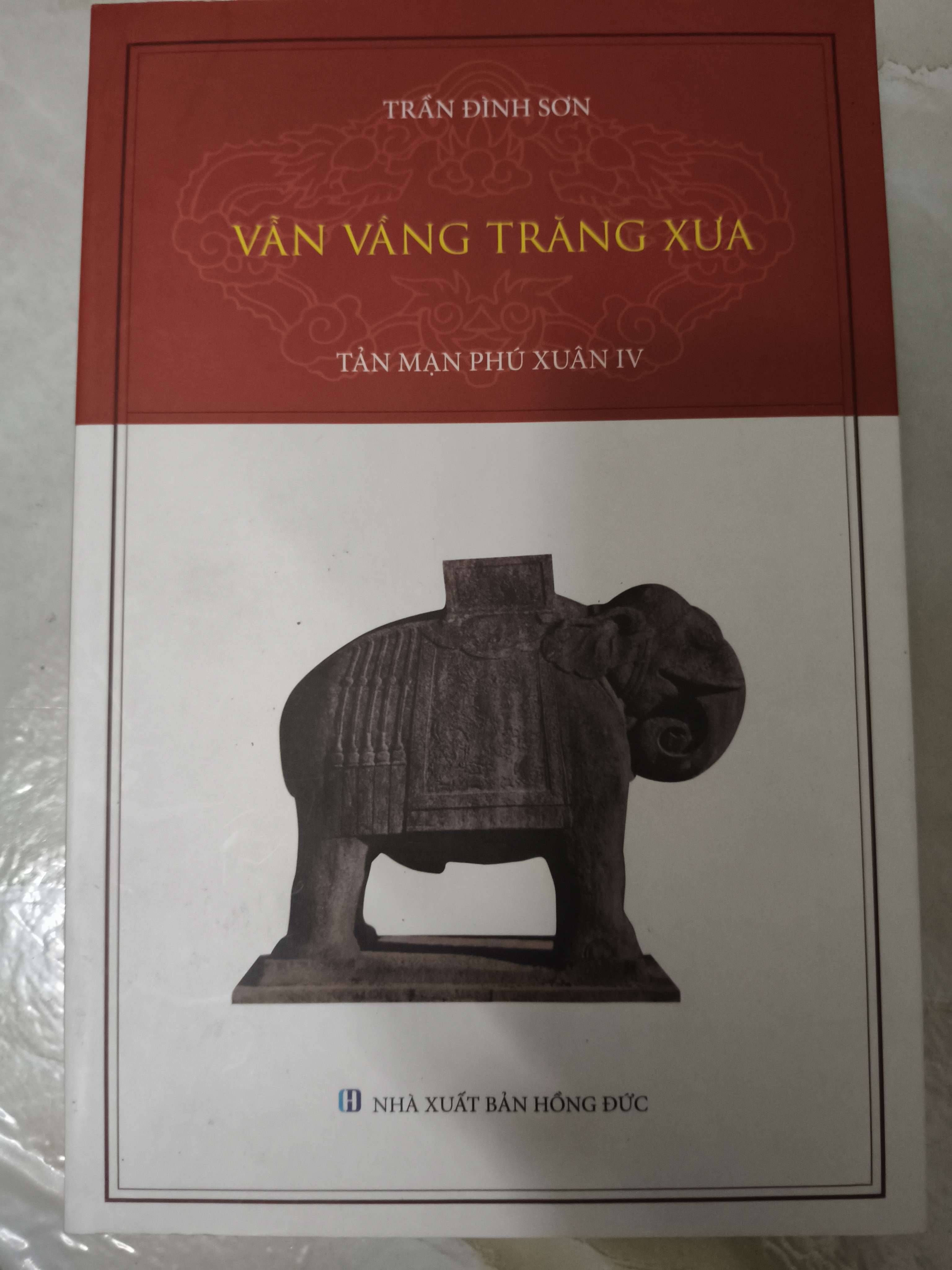 Vẫn Vầng trăng xưa - 2020 - 224 trang (Lịch sử Việt Nam) ANTQ060526