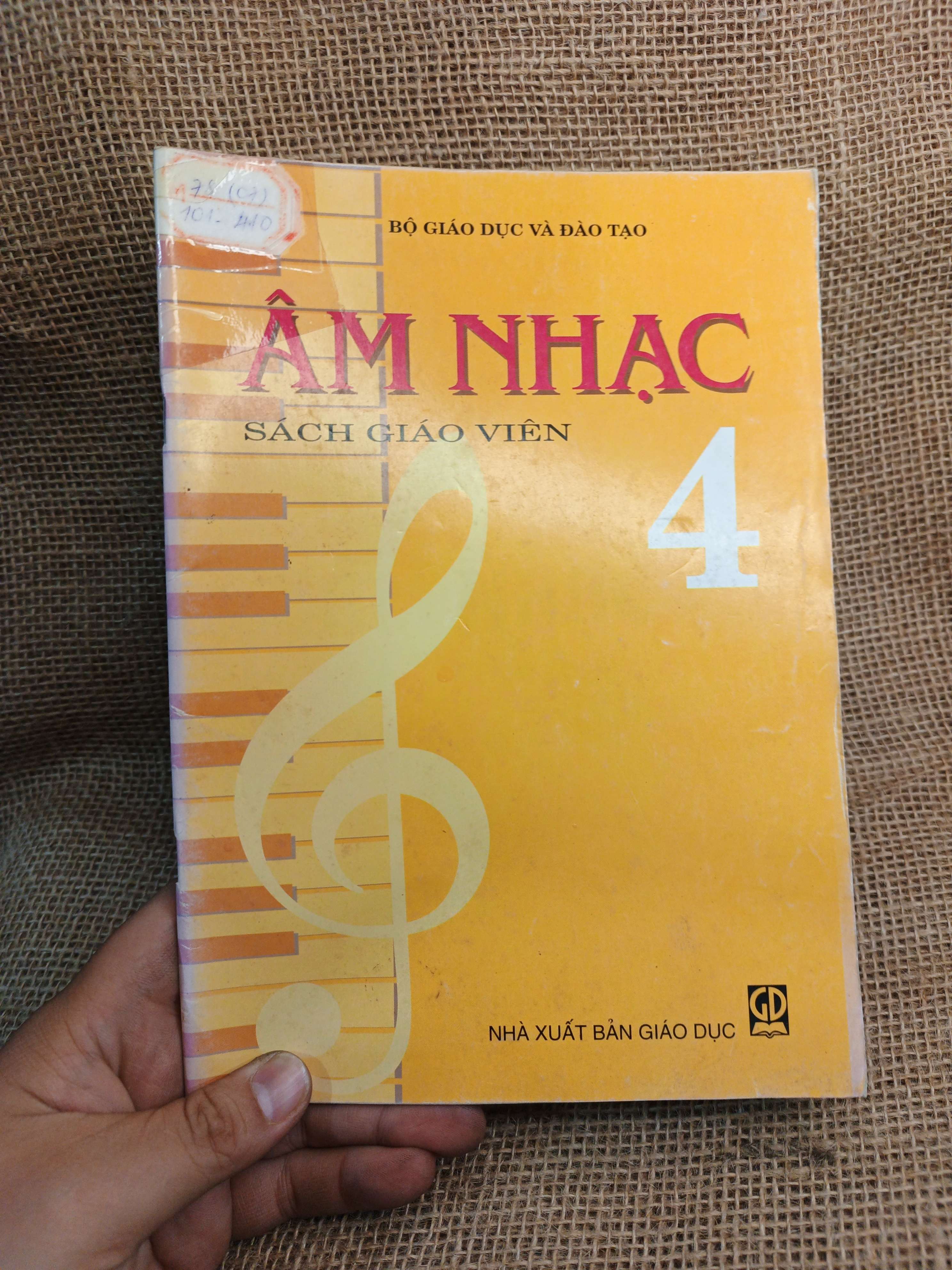 Âm nhạc 4 (Sách giáo viên) 2005 mới 80% (Sách giáo khoa - giáo trình) HCM060526