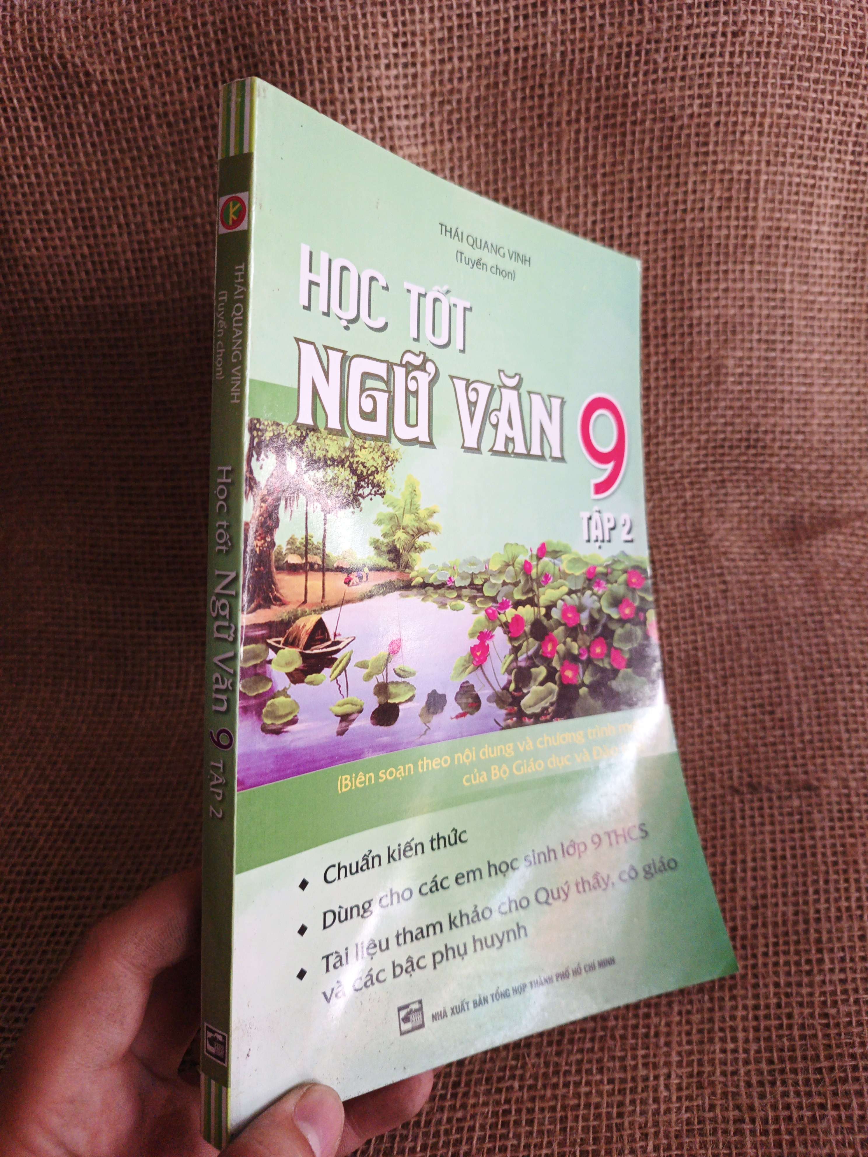 Học tốt ngữ văn lớp 9 tập 2 2018 mới 80% (Sách giáo khoa - giáo trình) HCM060526