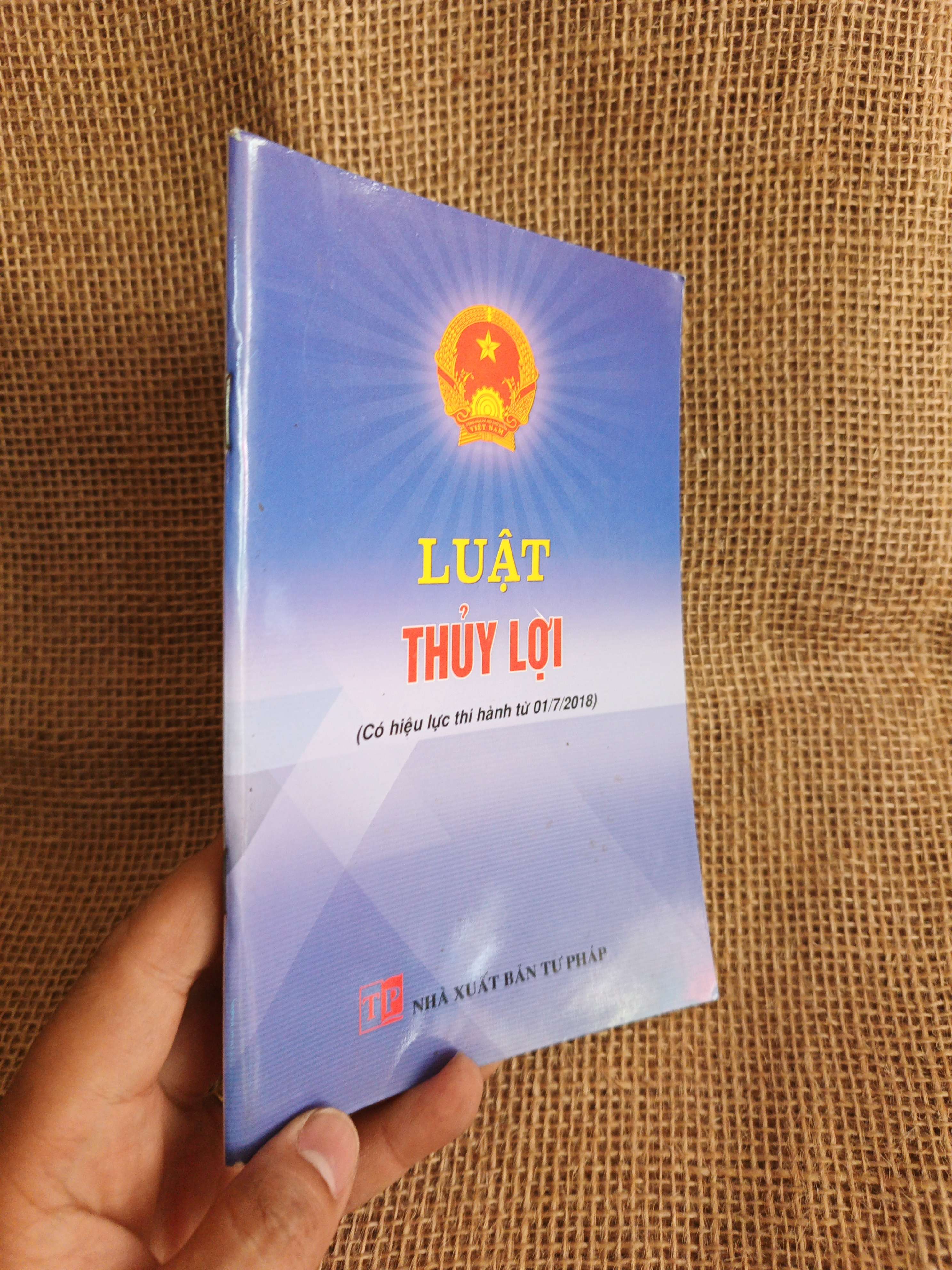 Luật thuỷ lợi 2017 mới 90% (Sách chính trị - pháp lý) HCM060526 (NSX)