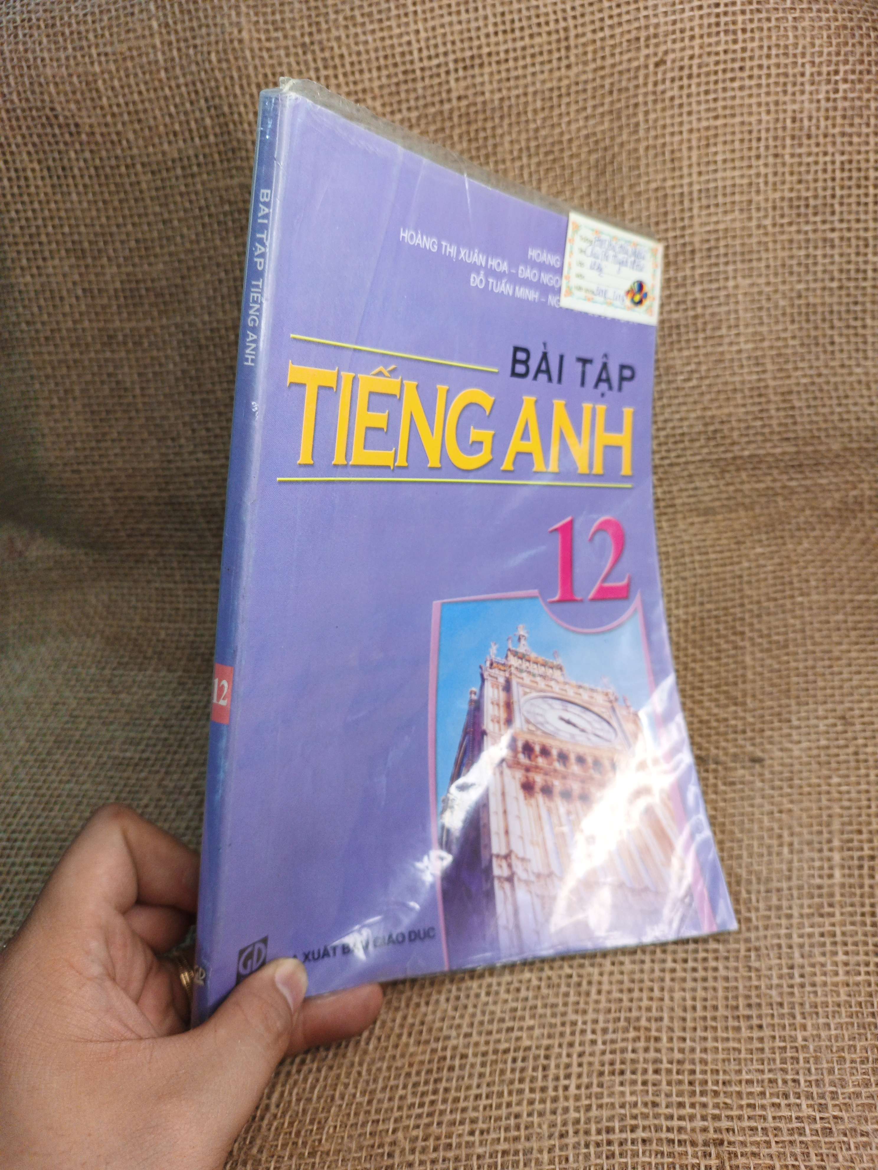 Bài tập tiếng anh 12 2008 mới 80% (Sách giáo khoa - giáo trình) HCM060526