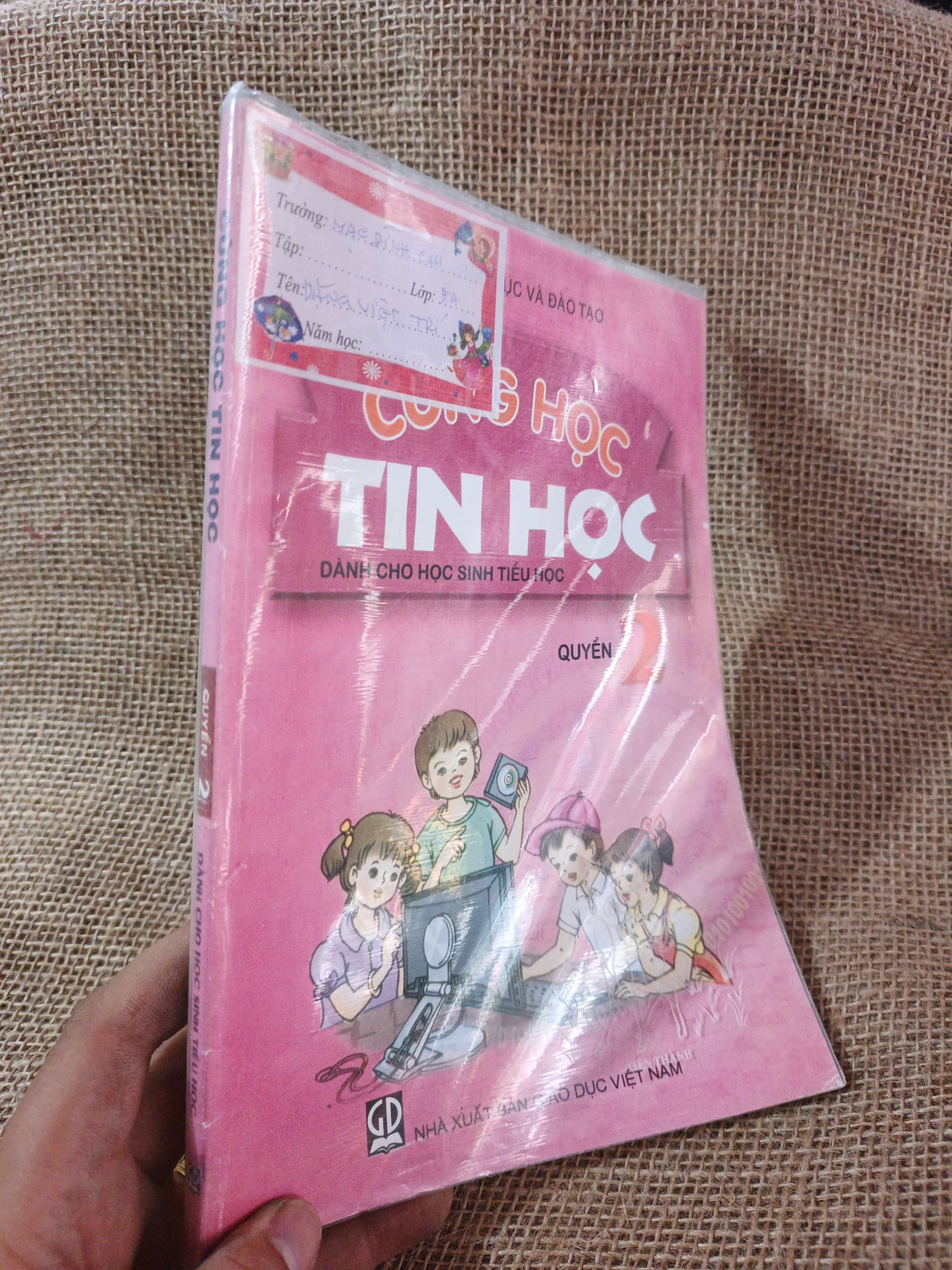 Cùng học Tin học quyển 2 2014 mới 80% (Sách giáo khoa - giáo trình) HCM060526