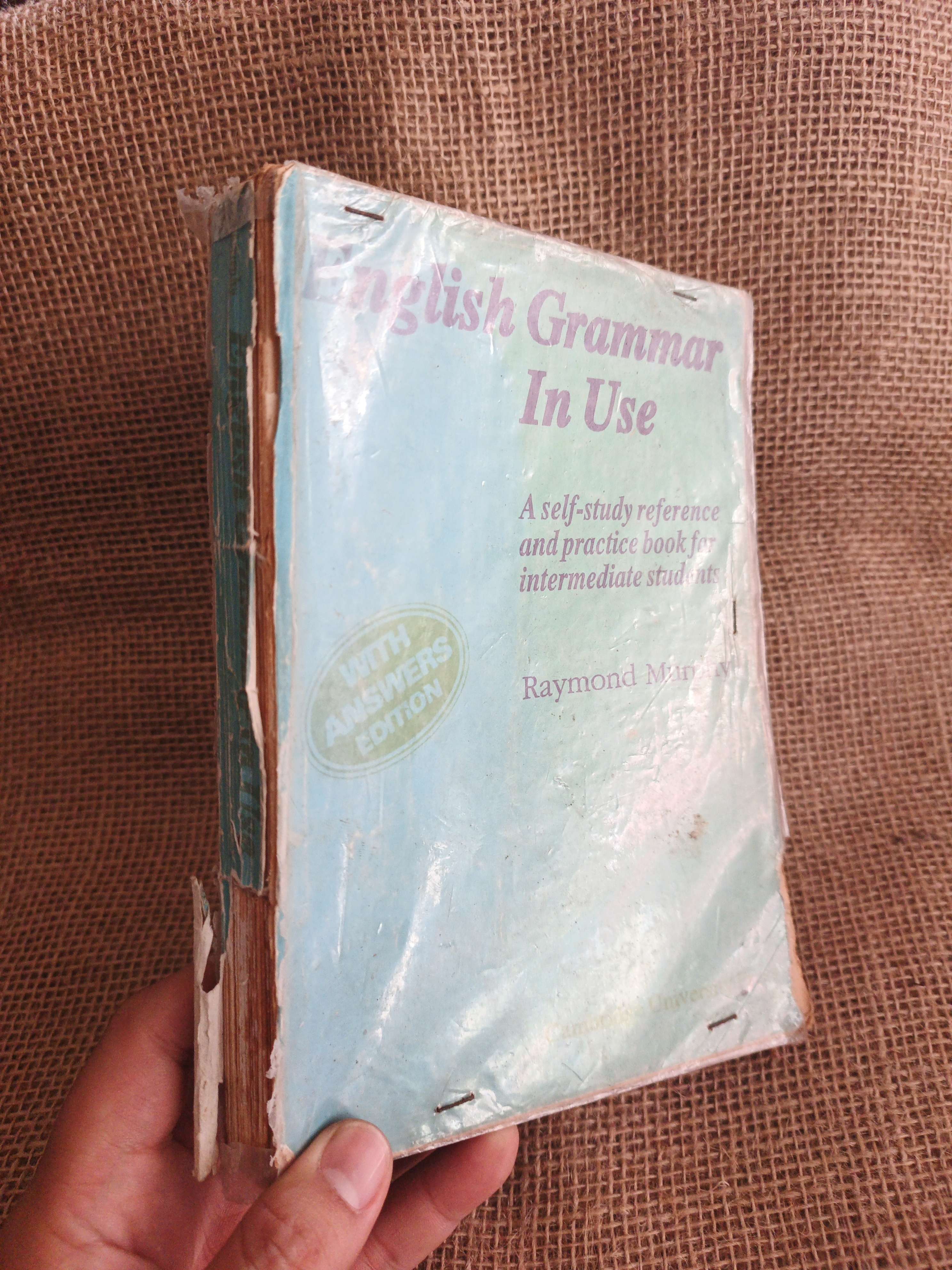 English Grammar in use mới 70% rách gáy (Sách tự học tiếng Anh) HCM060526