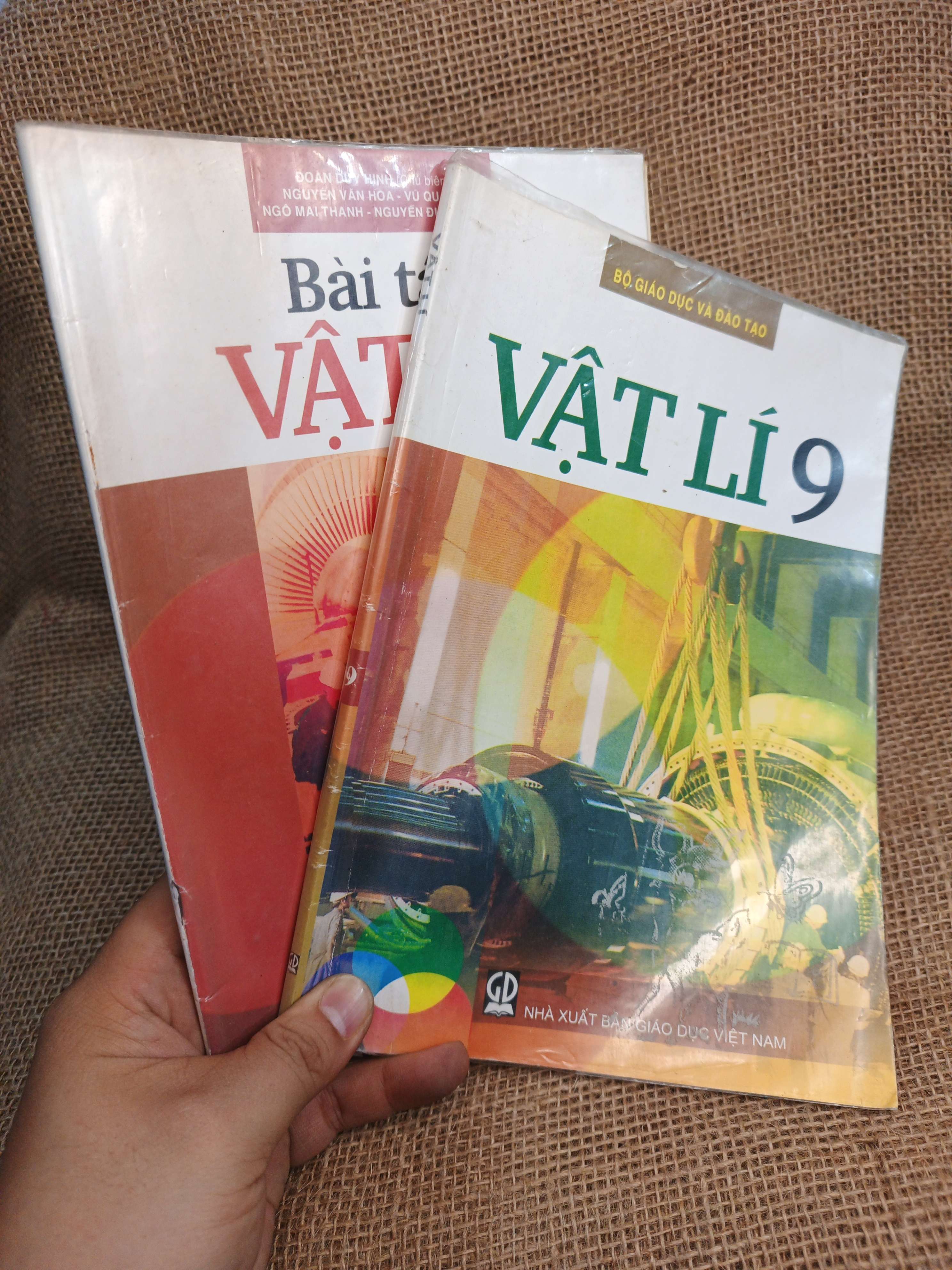 Combo Vật Lí và Bài tập Vật Lí 9 2019 mới 80% (Sách giáo khoa - giáo trình) HCM060526