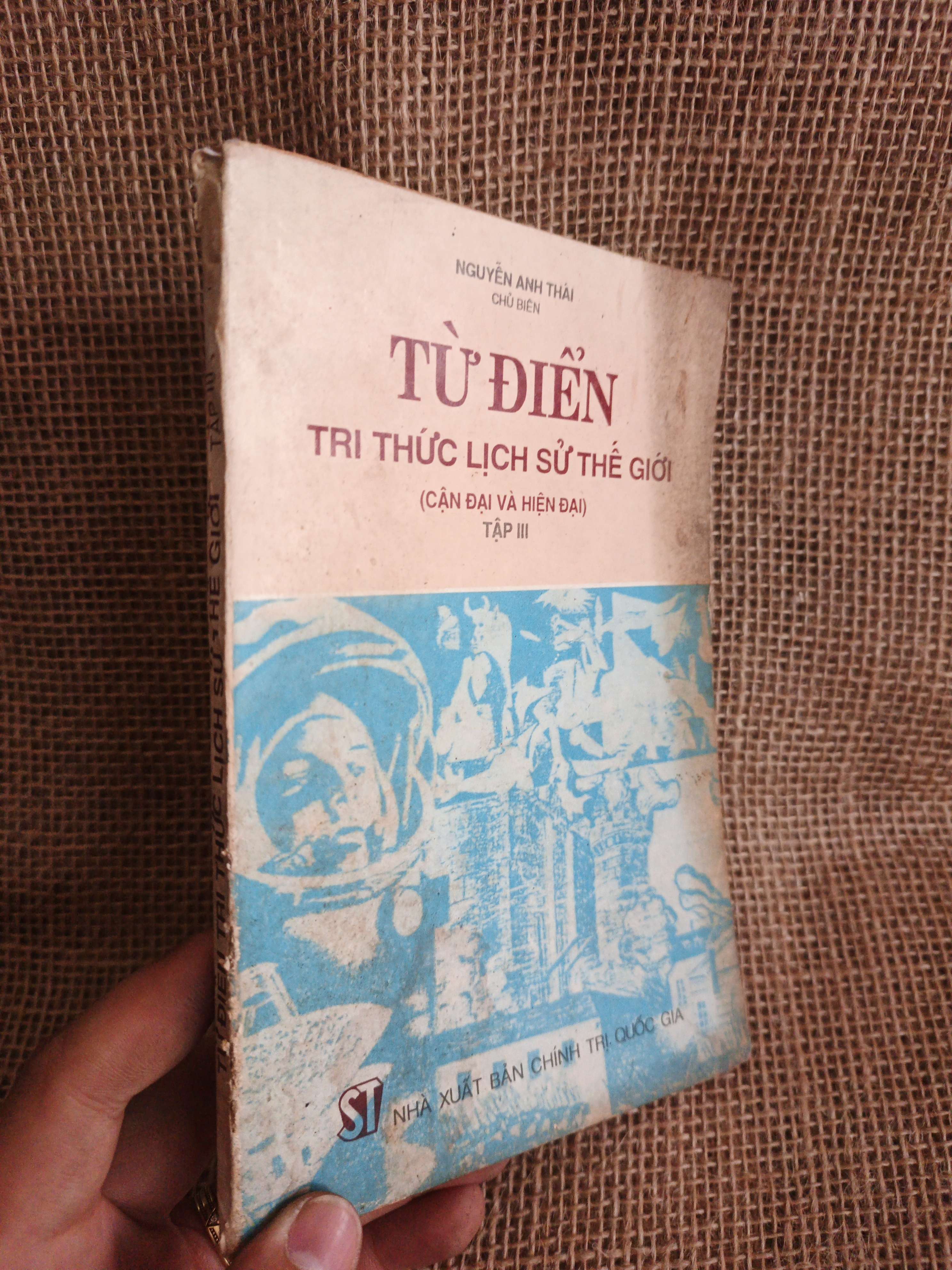 Từ điển tri thức lịch sử thế giới (Cận đại và hiện đại) 1994 mới 80% (Từ điển) HCM060526 (NSX)
